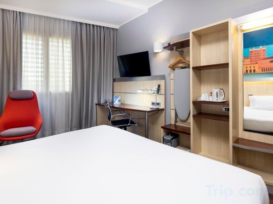 1 Double Standard Sofa Bed Smoking