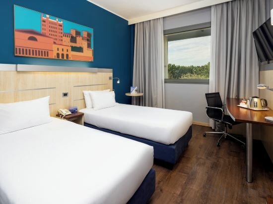 Standard Room With 2 Single Beds