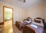 Двухкомнатный пятиместный стандарт с балконом в St Hotel