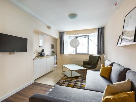 Superior One-Bedroom Apartment