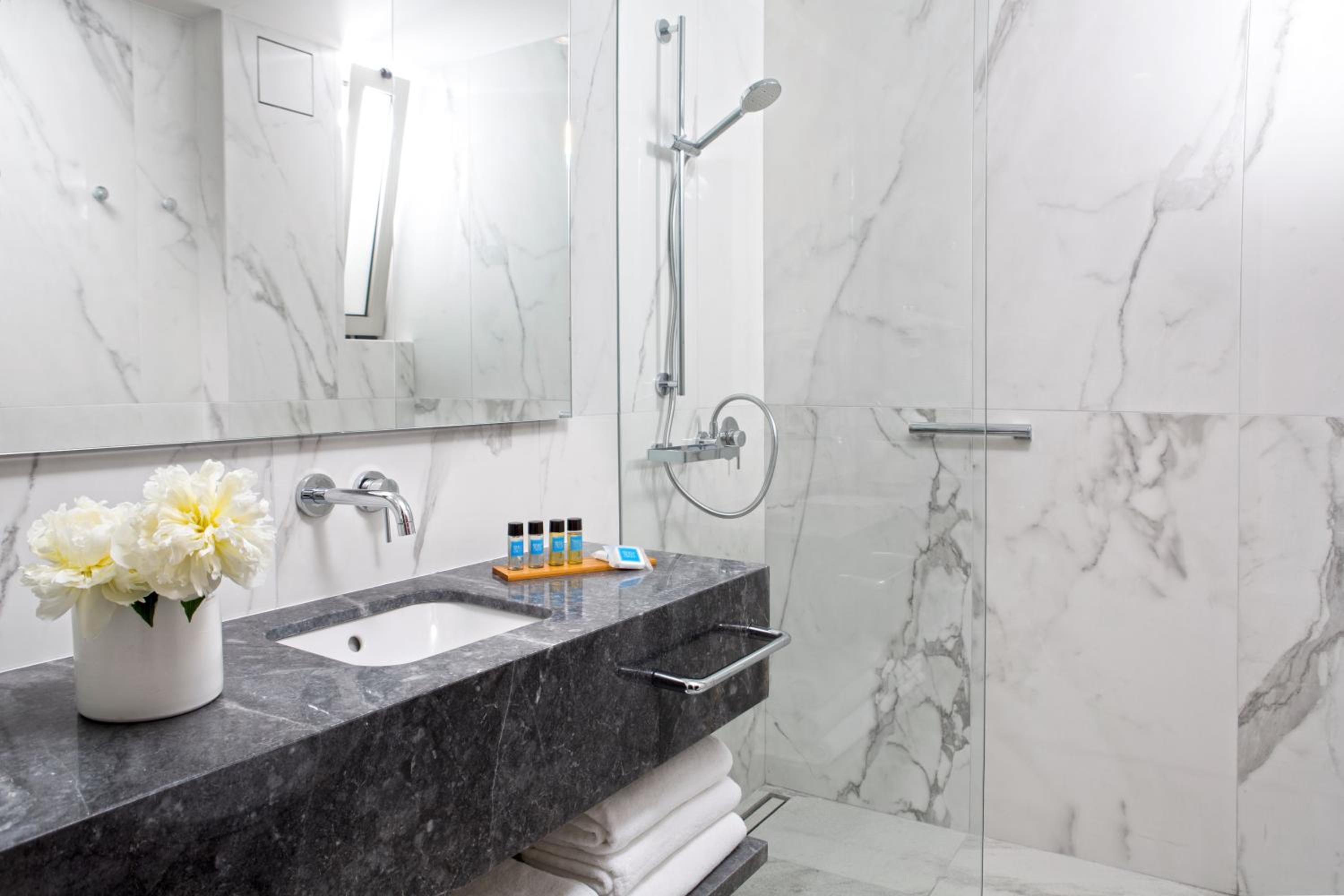 Bungalow Side Sea View