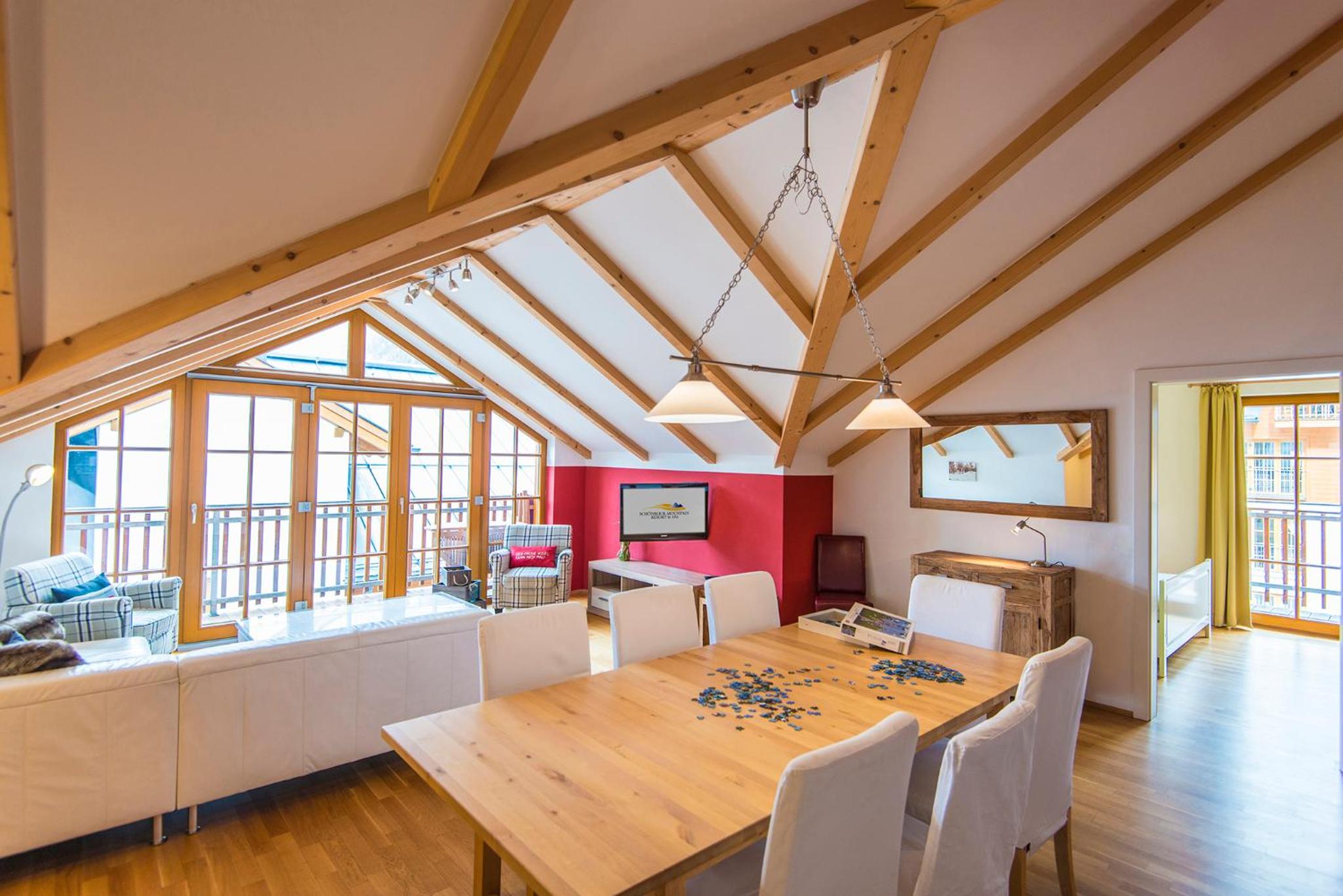 Four-Bedroom Apartment with Sofa Bed