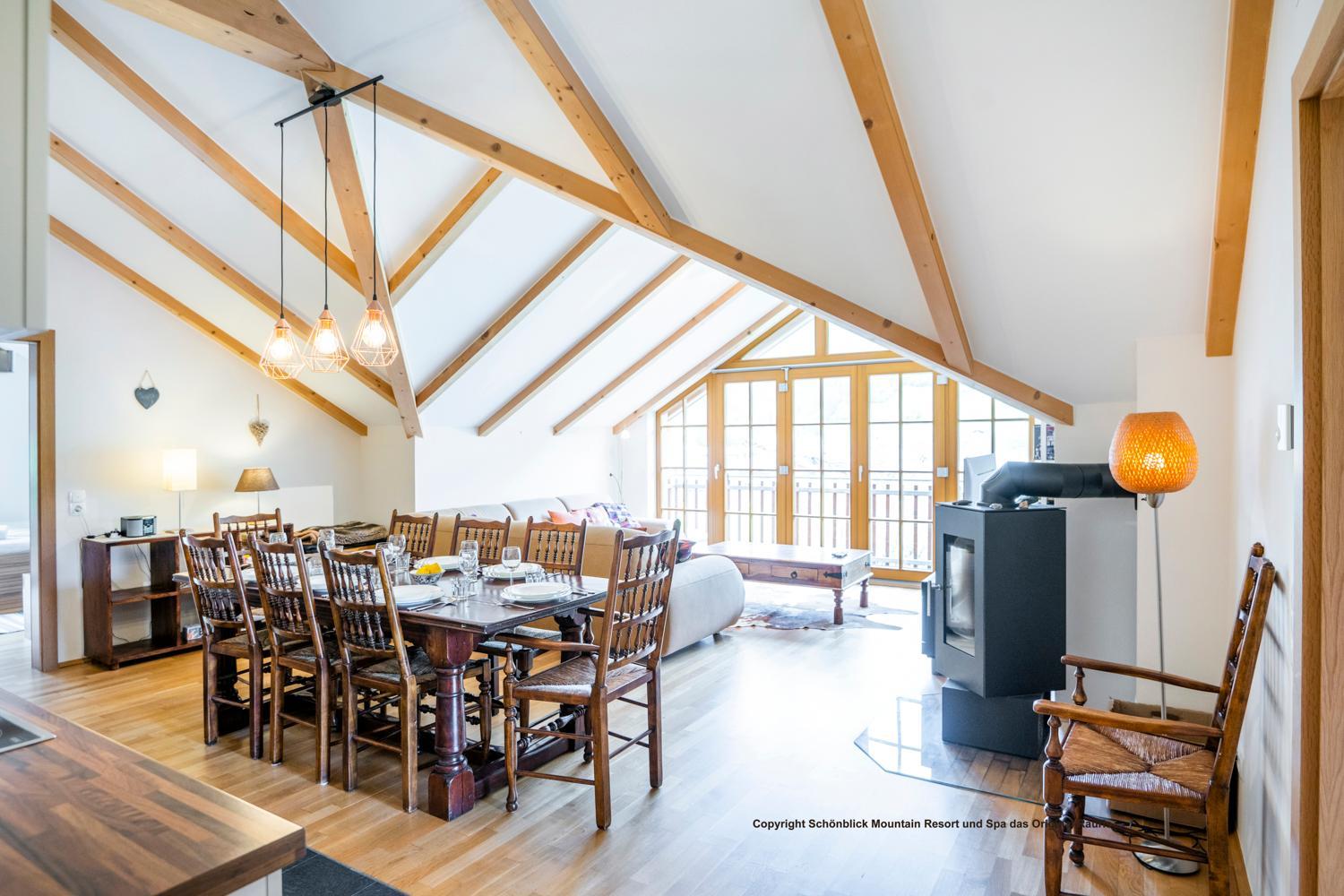 Four-Bedroom Apartment with Sofa Bed