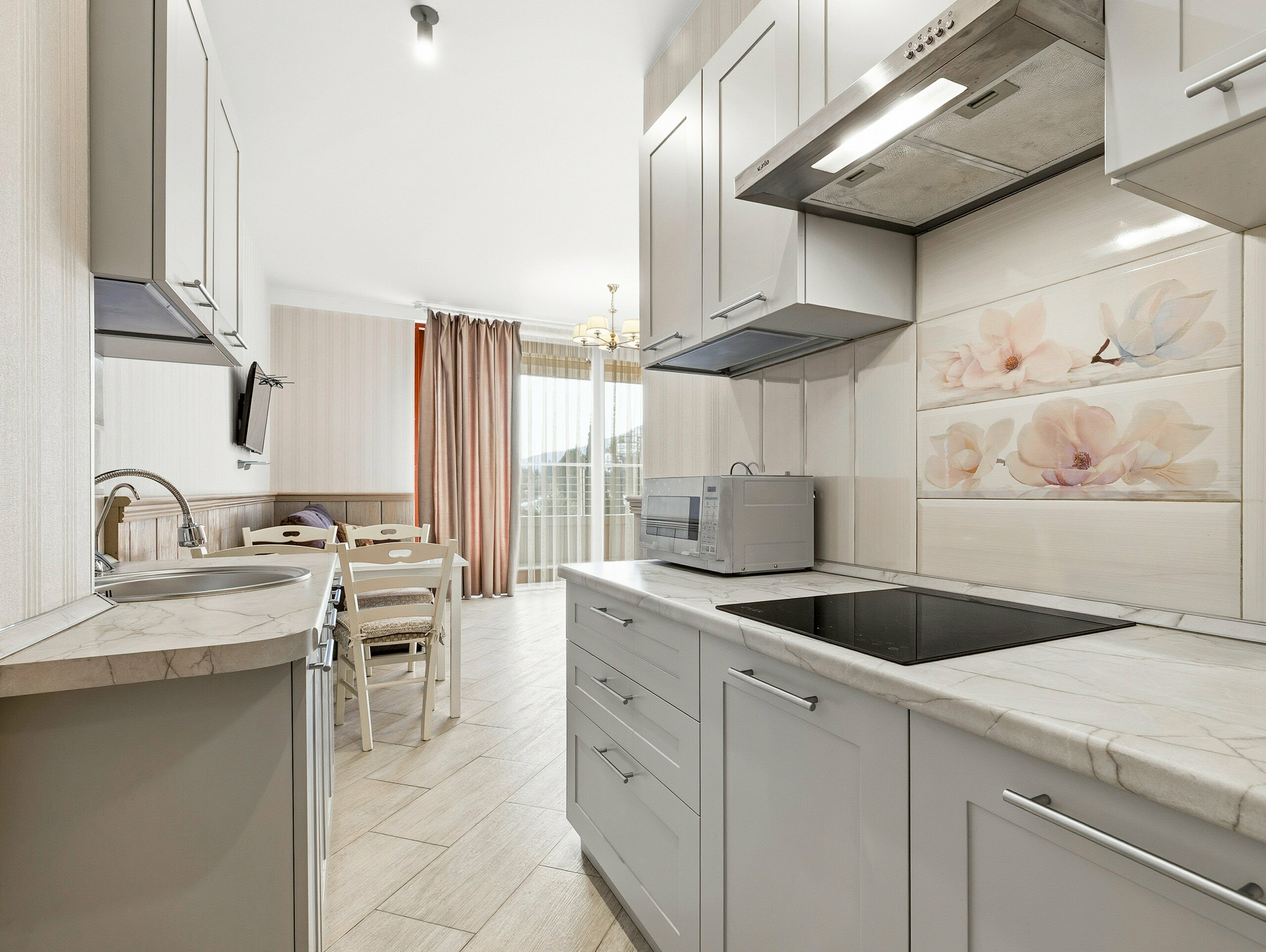 24 А Студия с балконом  видом на бассейн