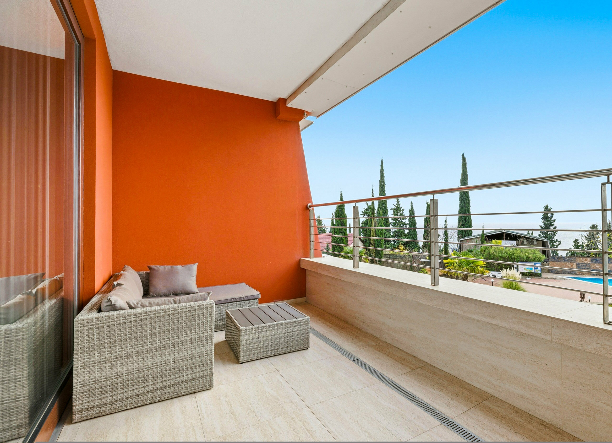 24 А Студия с балконом  видом на бассейн