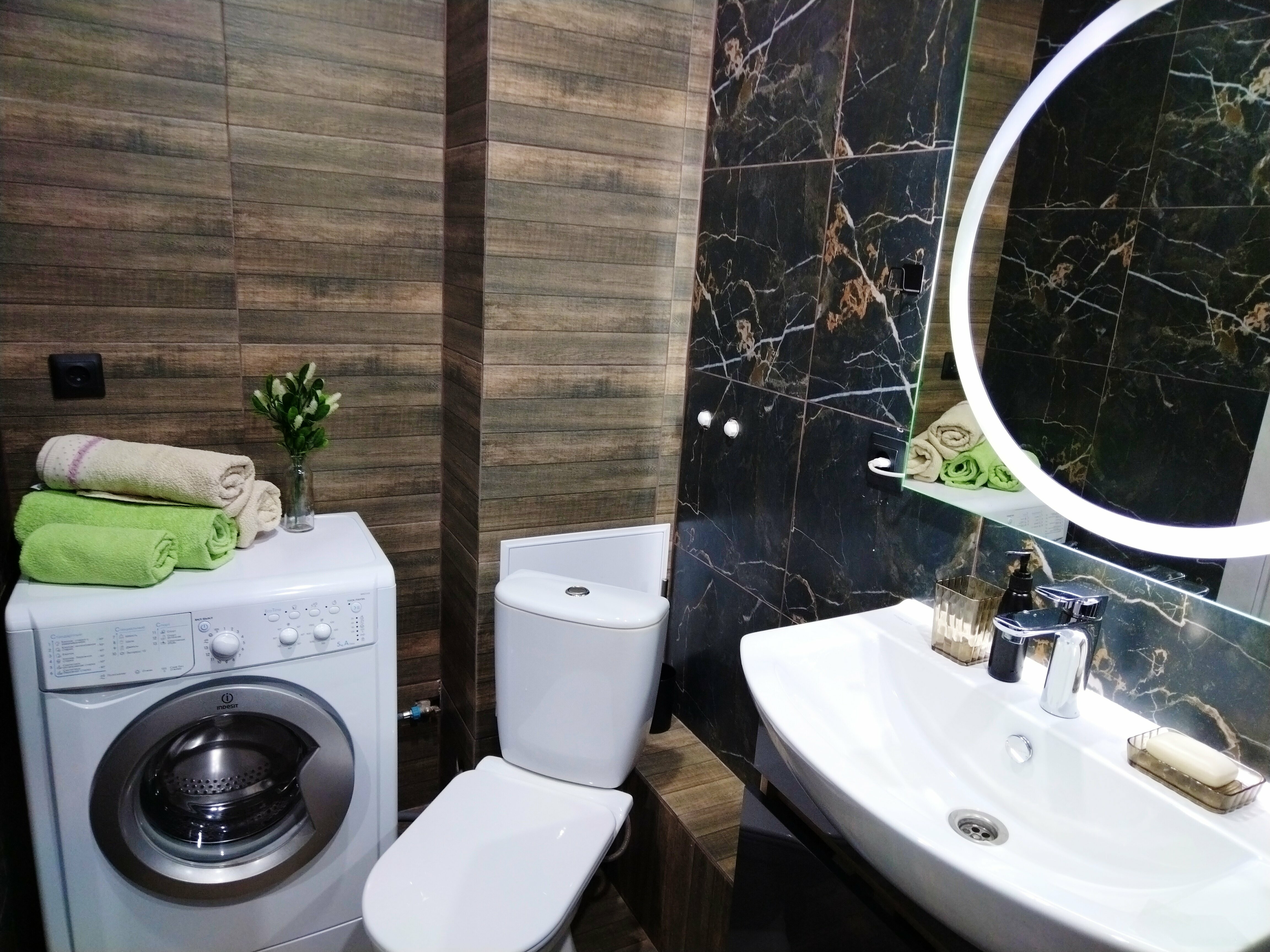 Трехместный номер с балконом