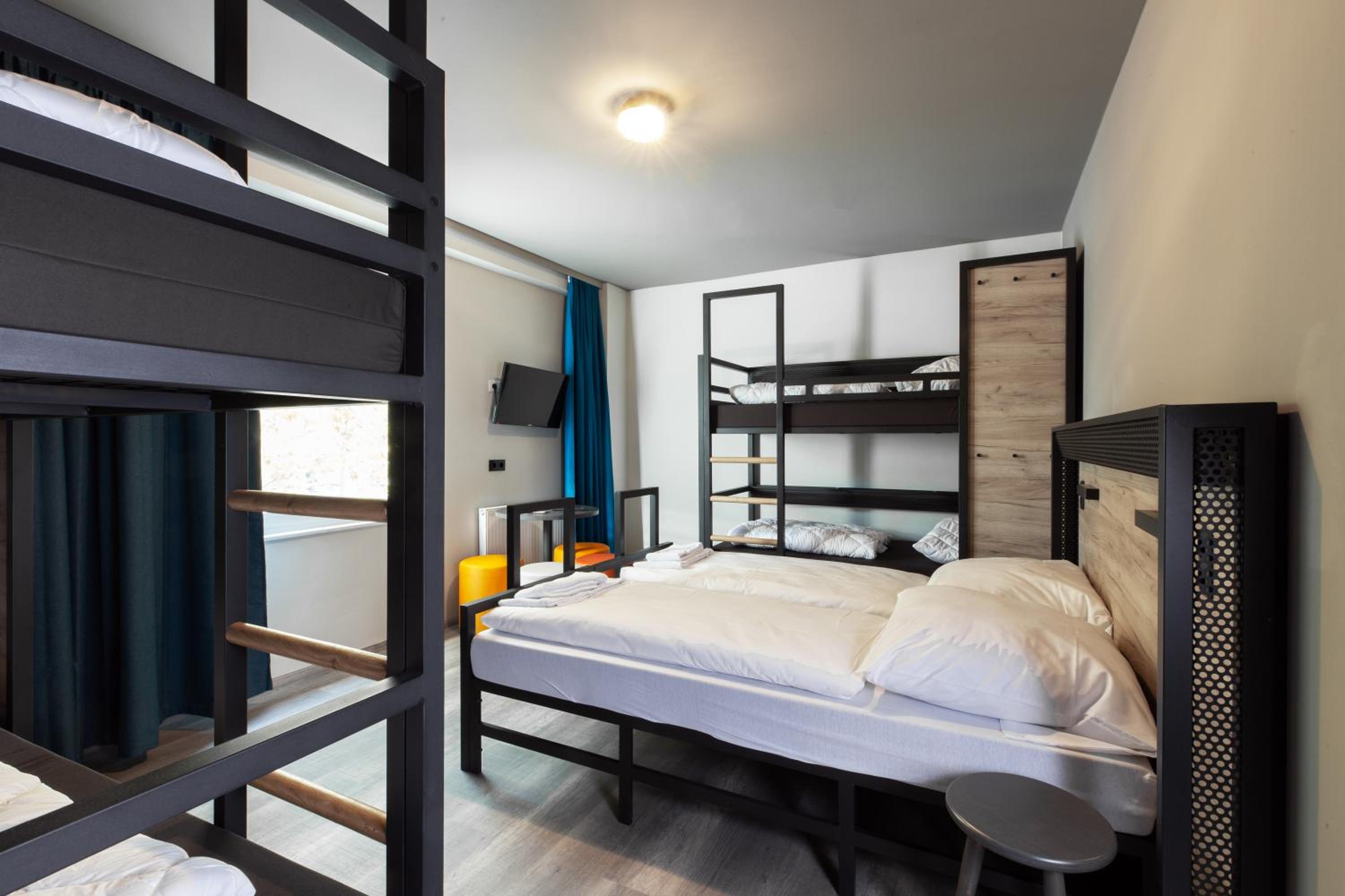 Six-Bed Room