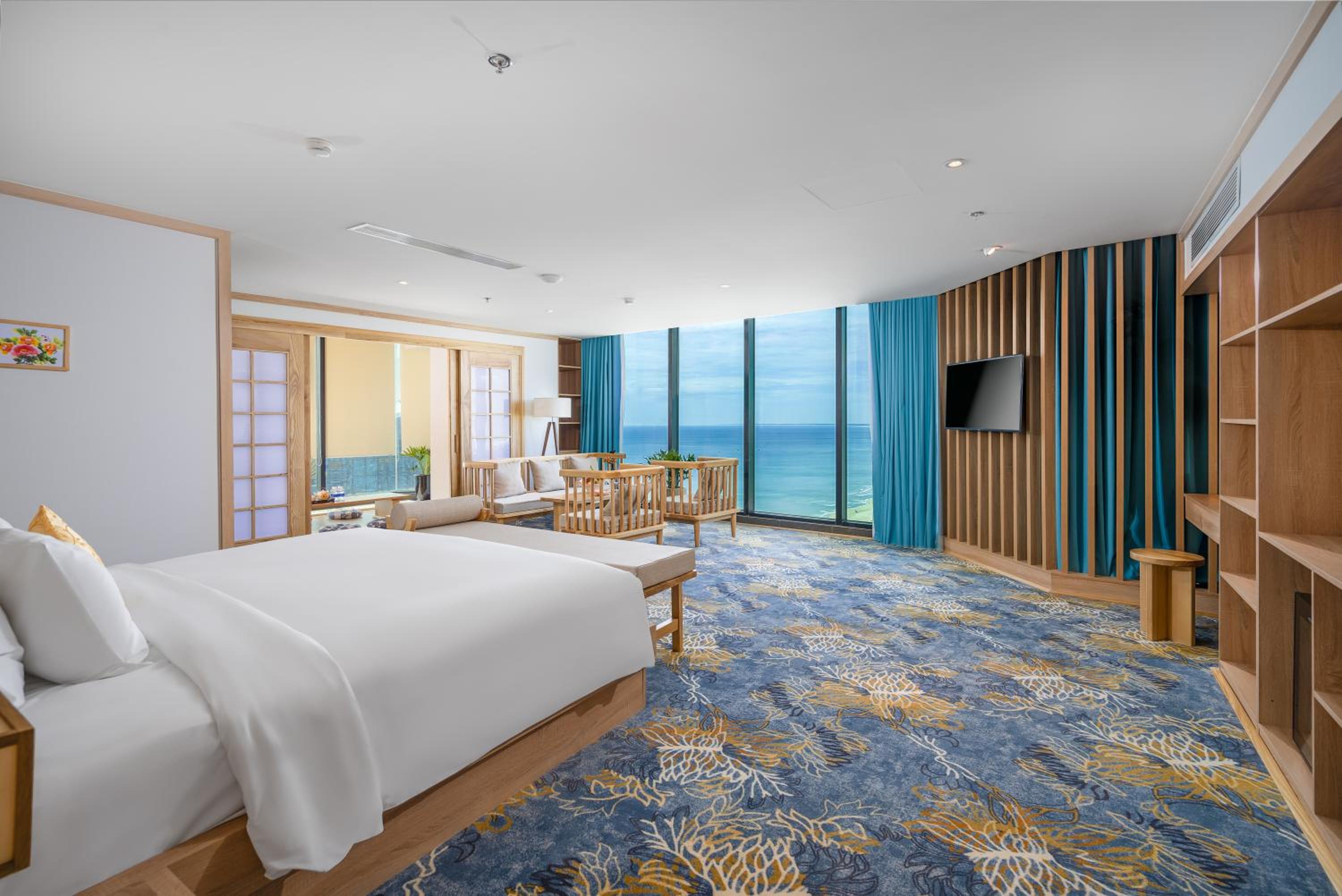 Suite with Sea View