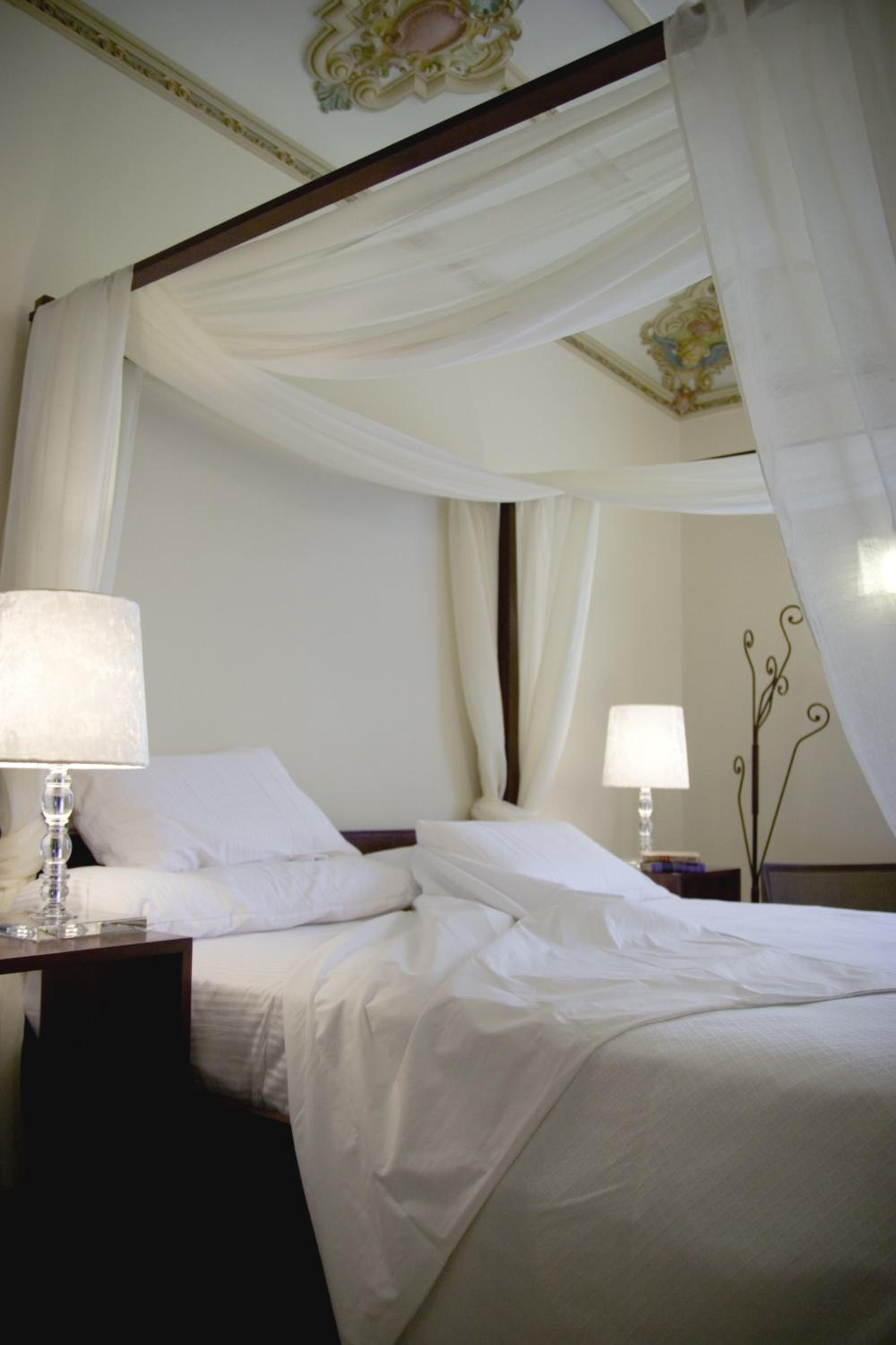 Superior Double Room (2 Adults)