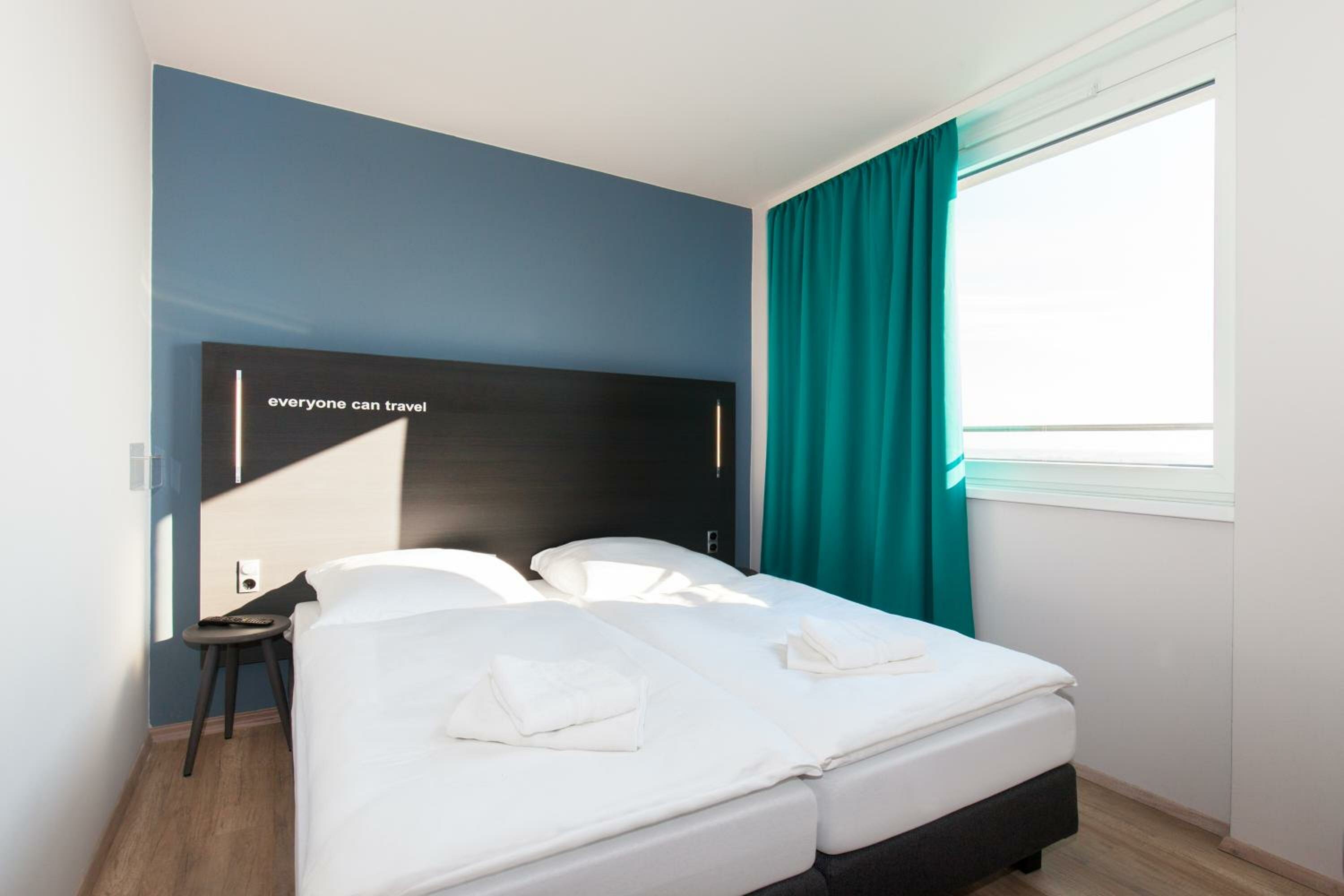 Twin room for Single use