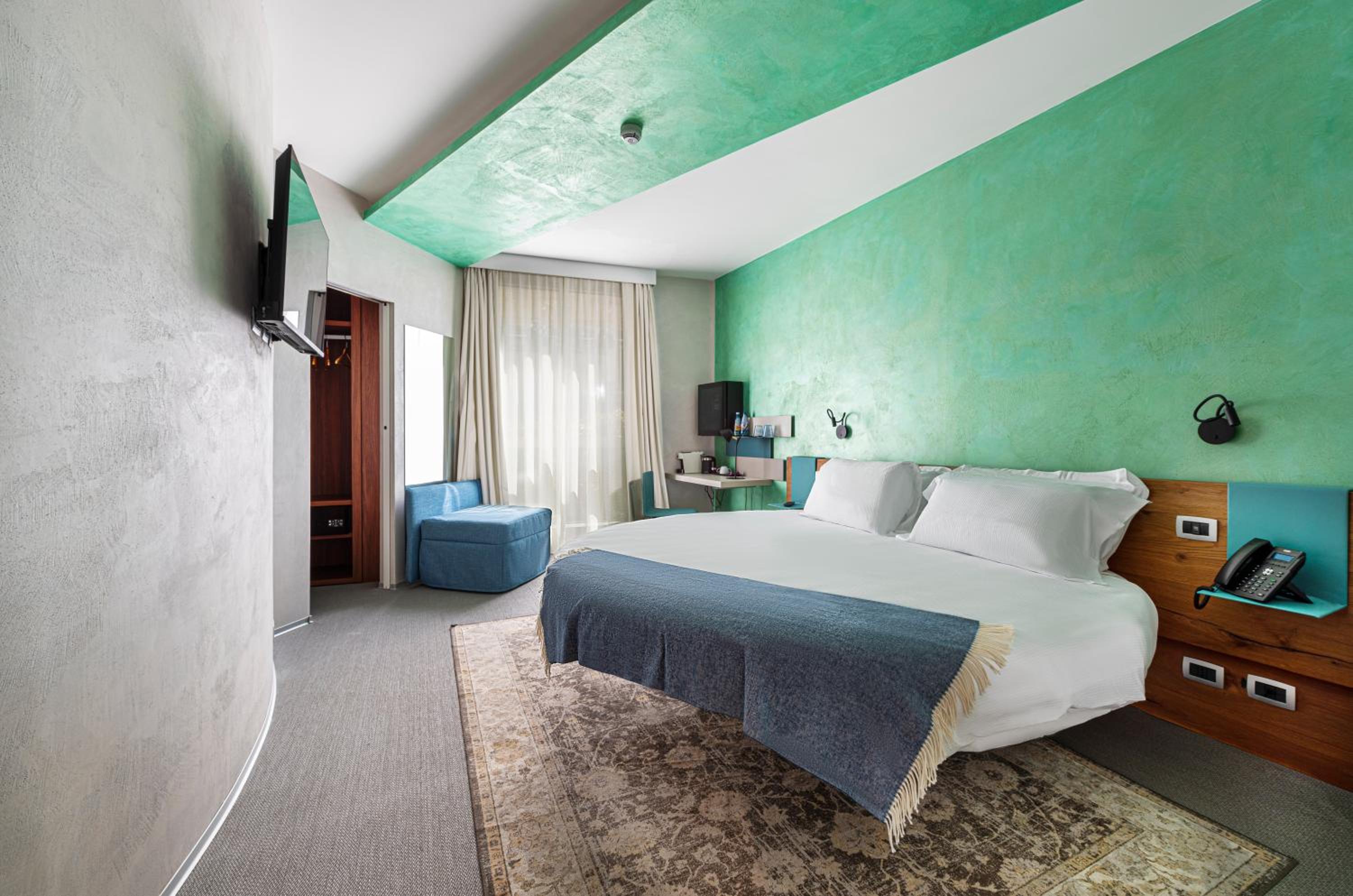 Premium Superior Room