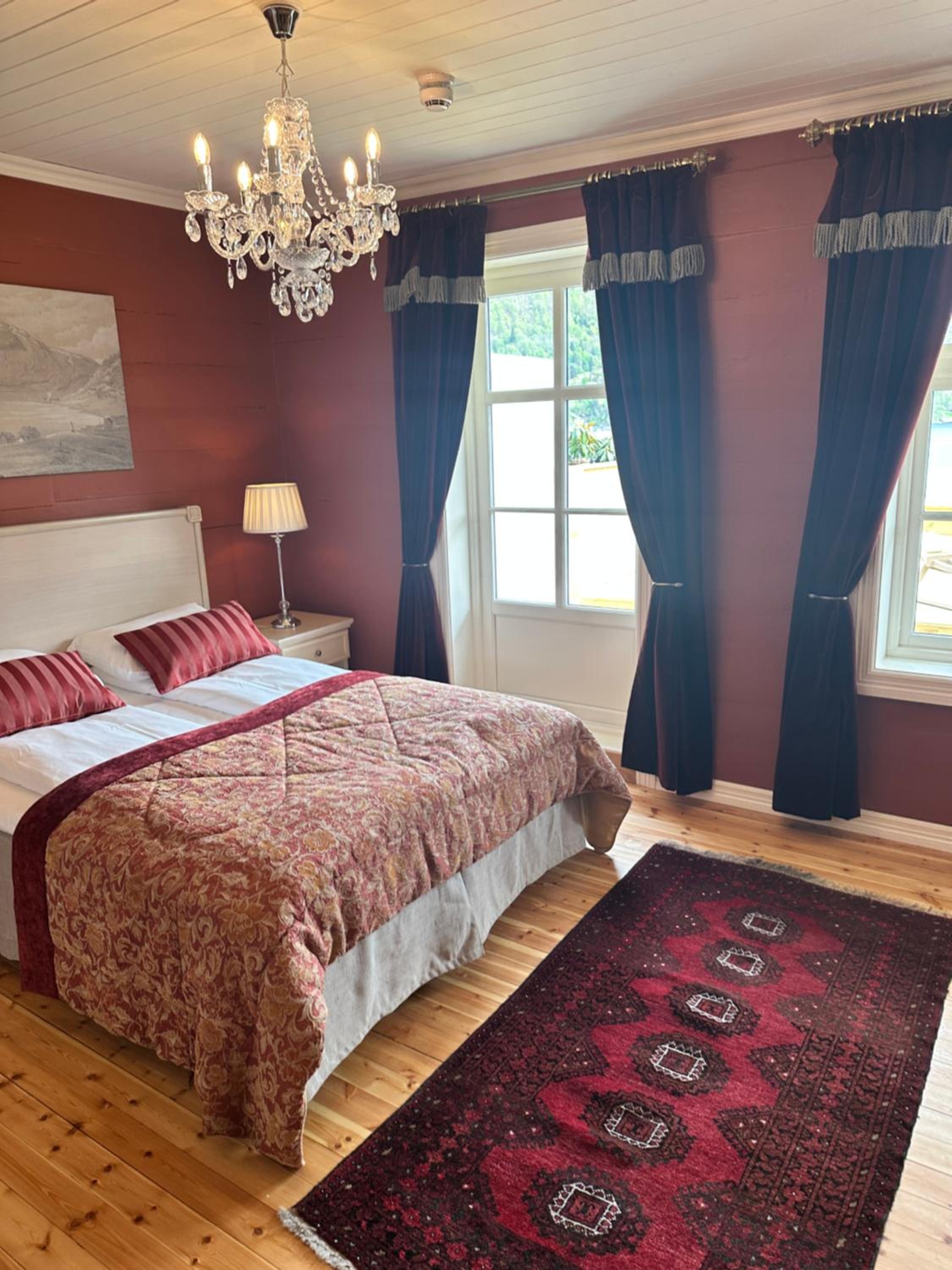 Historic Deluxe Room with Balcony and Fjord View