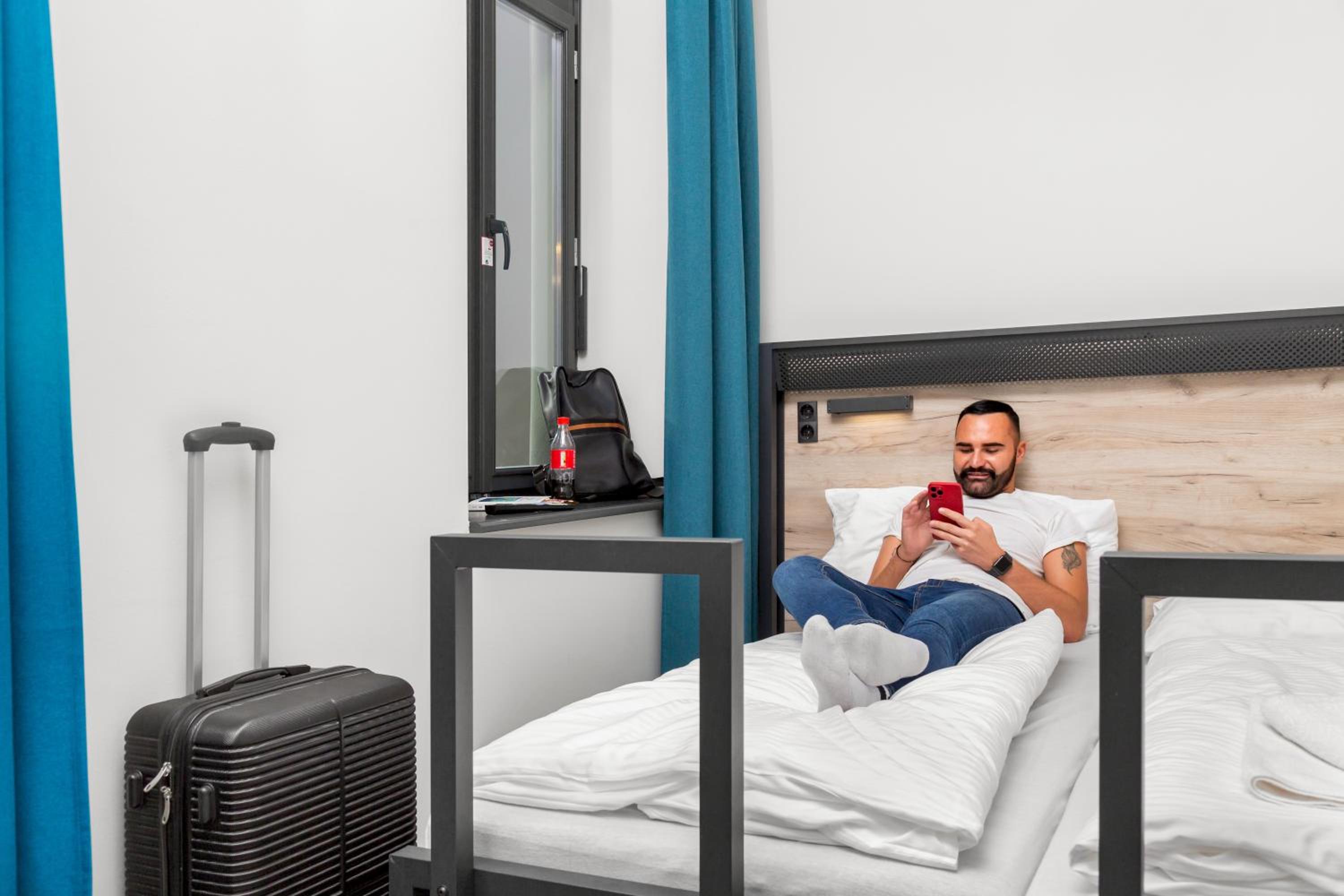 Twin room for Single use