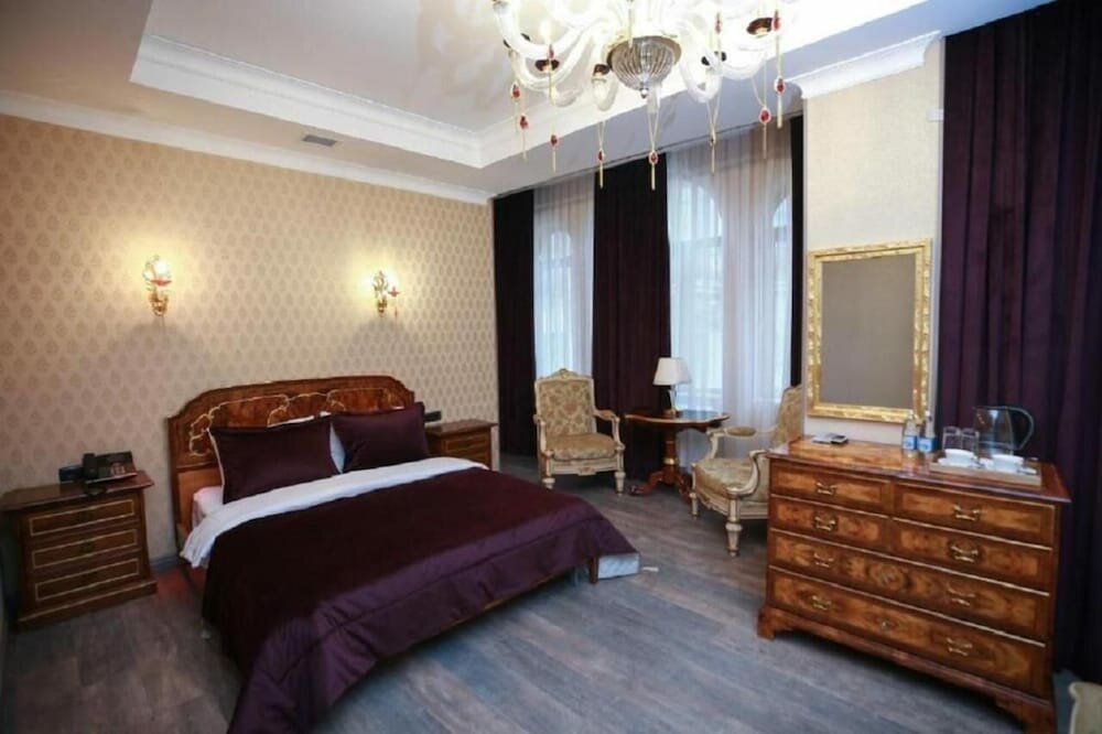 Luxury Room, Non Smoking, City View