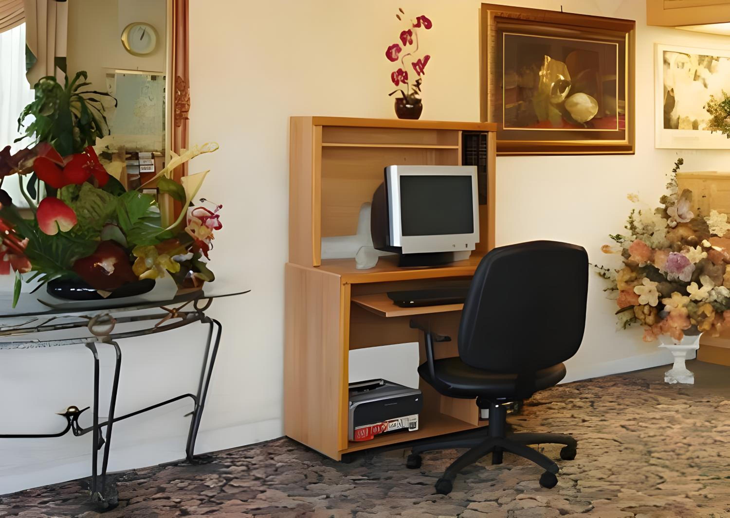 King Studio Suite - Non-Smoking