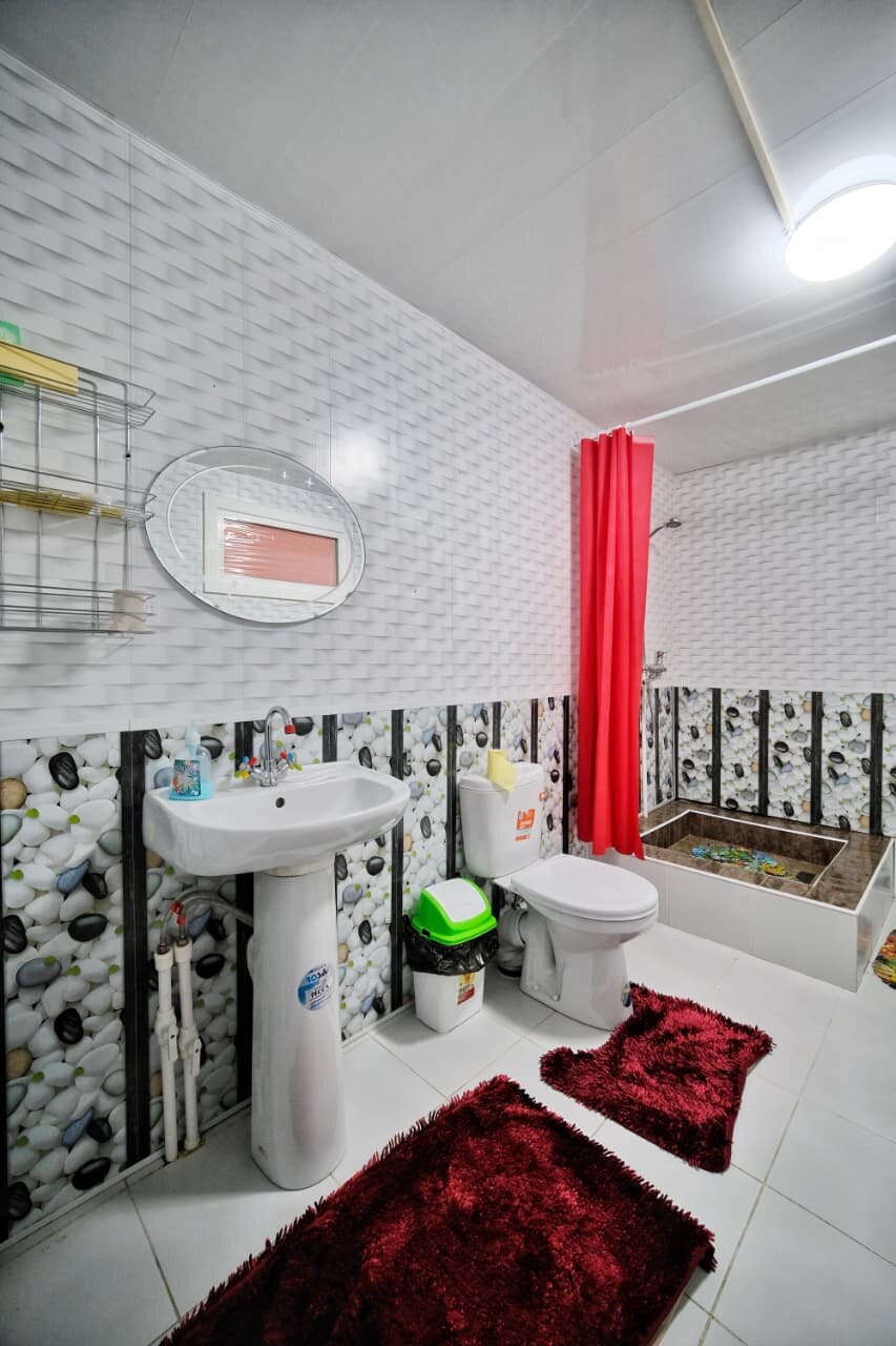 Семейный номер с видом на горы