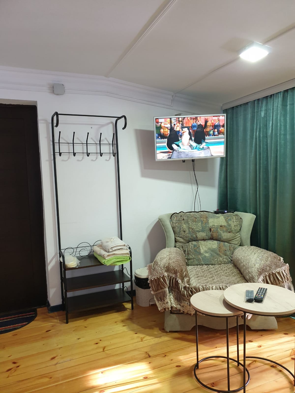 Семейный номер с видом на горы