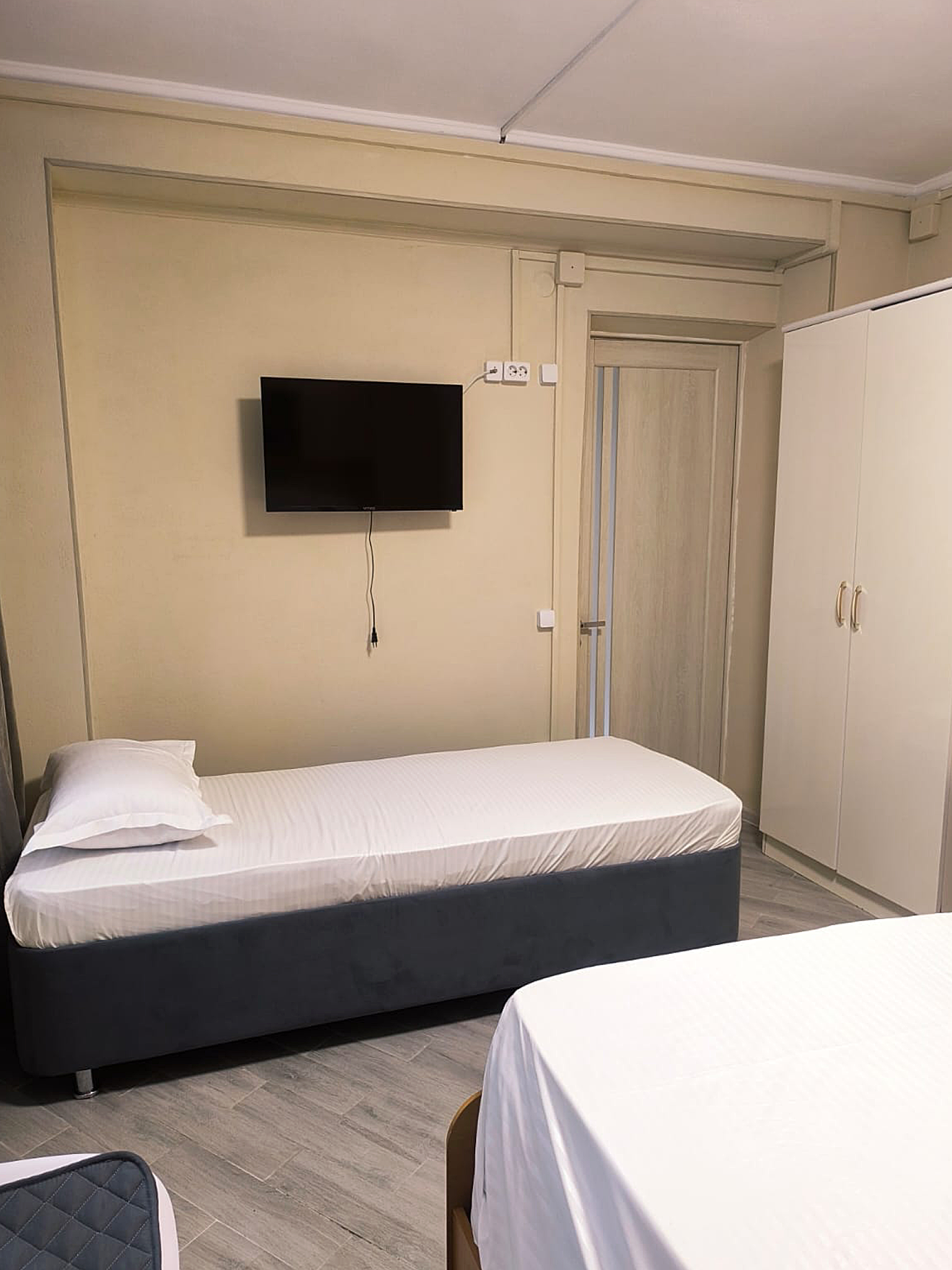 Двухкомнатный пятиместный «Комфорт» с общей ванной комнатой