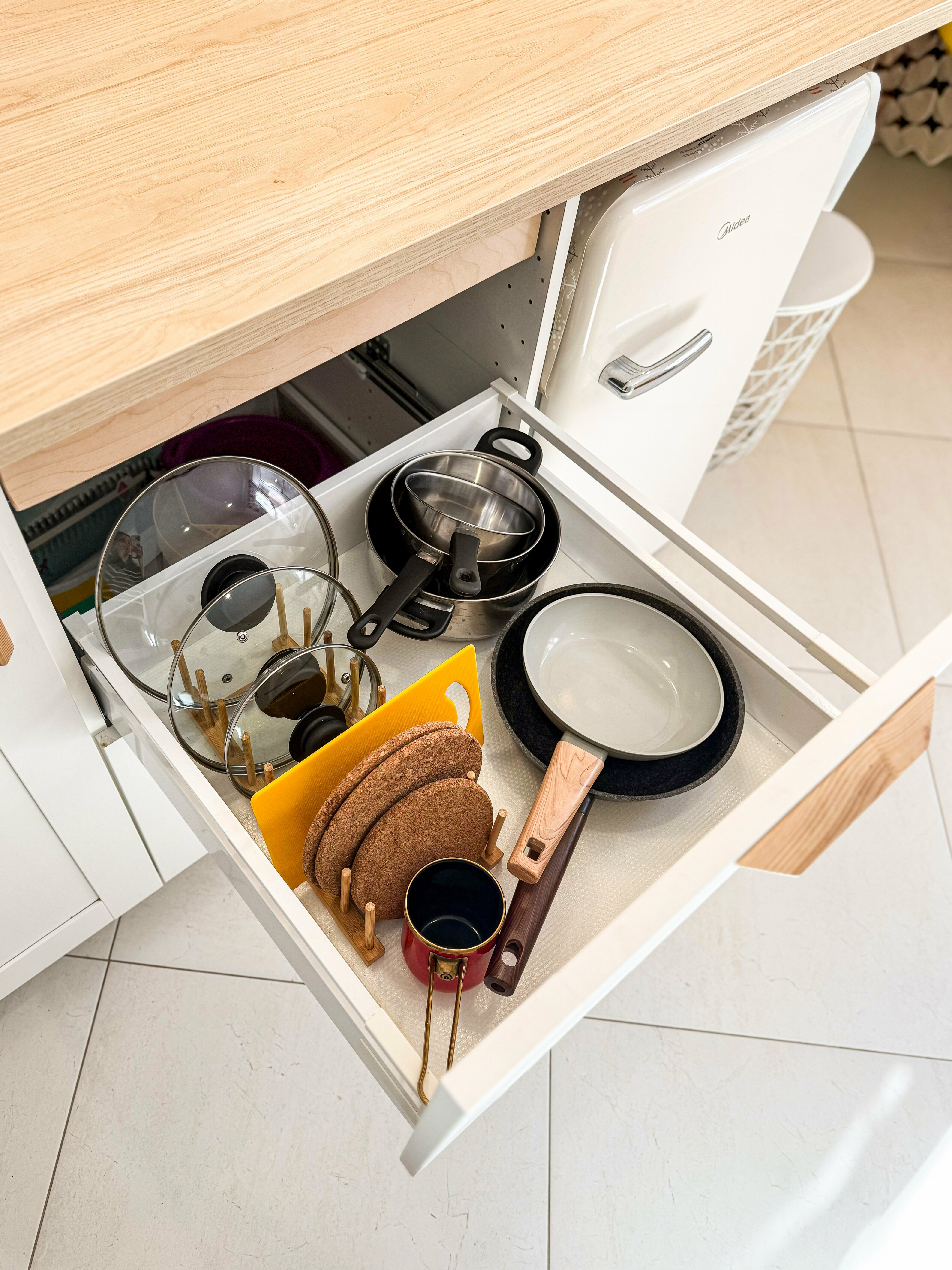 Номер-студия с диваном-кроватью