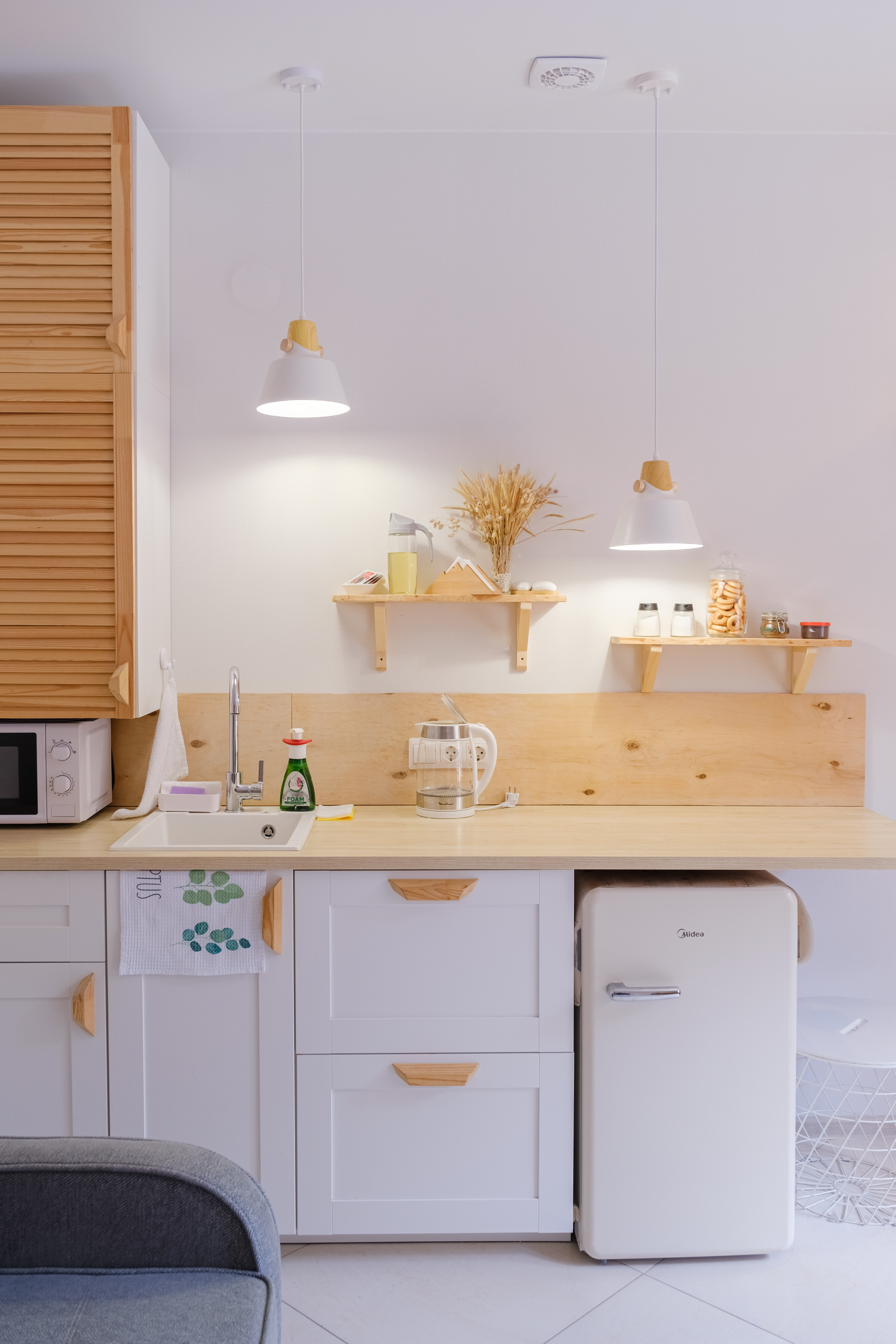 Номер-студия с диваном-кроватью