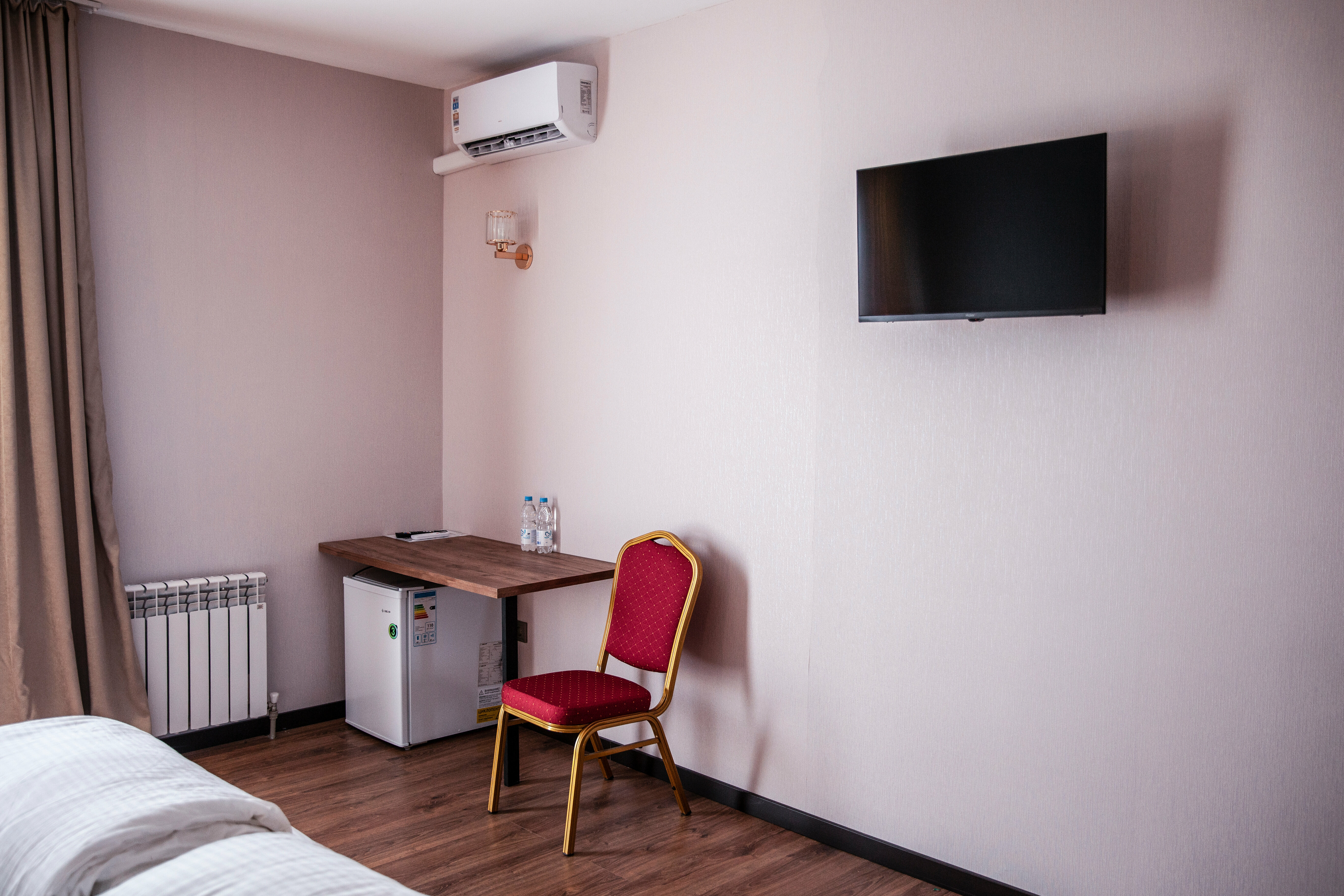 Cемейный номер с собственной ванной комнатой