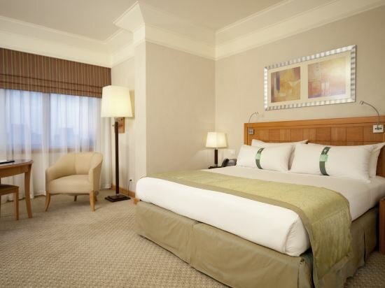 1 King 1 Bedroom Suite SMK SGL Sofa Bed