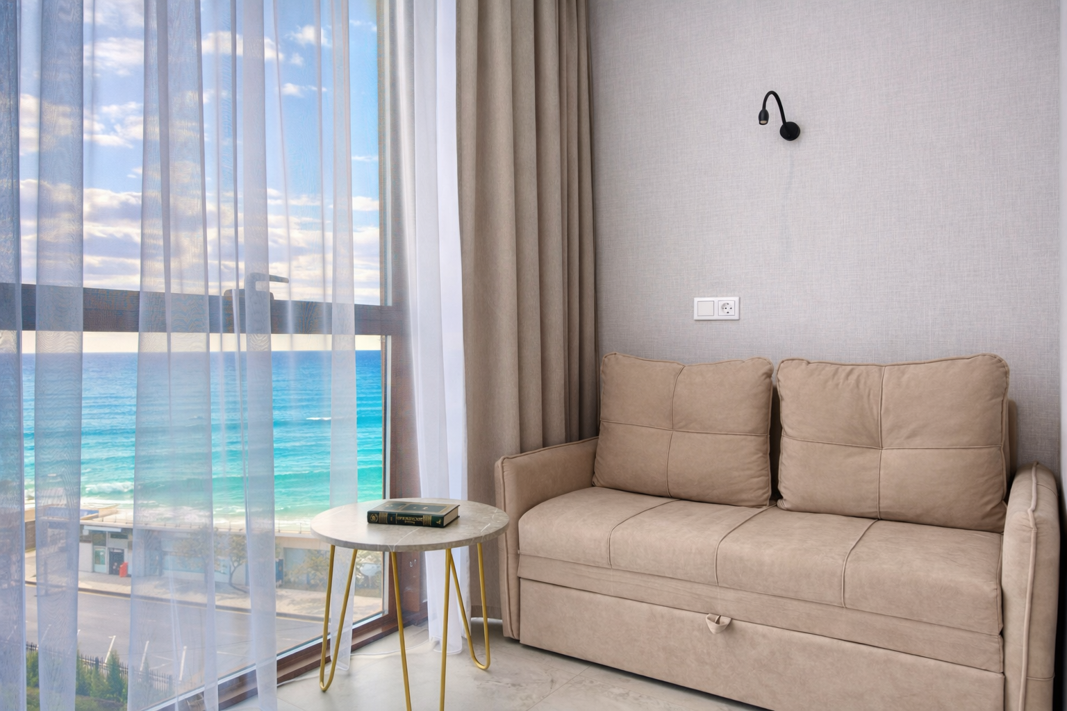 Делюкс с видом на море и балконом "OkoloMorya"