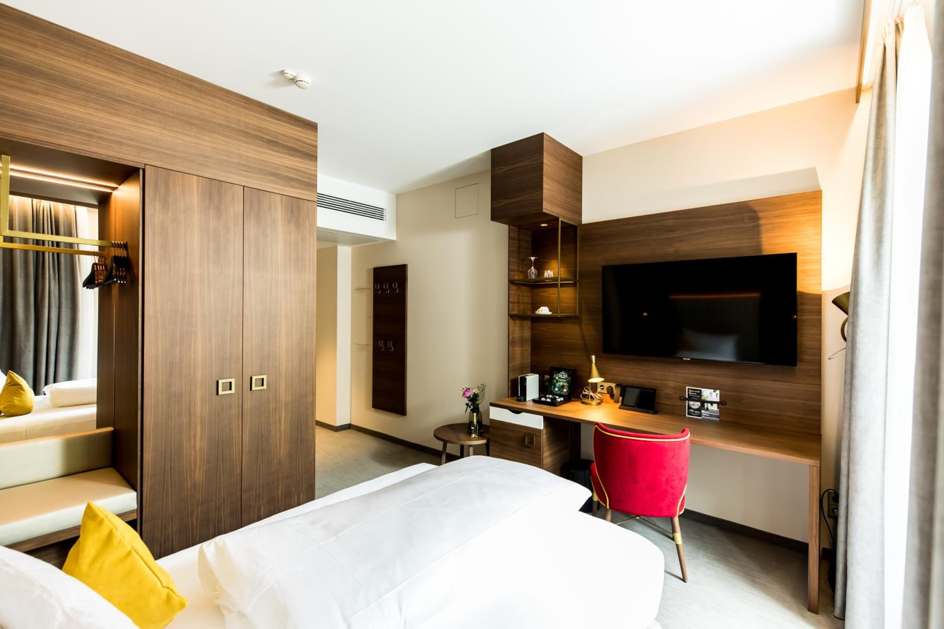 Superior Single Room