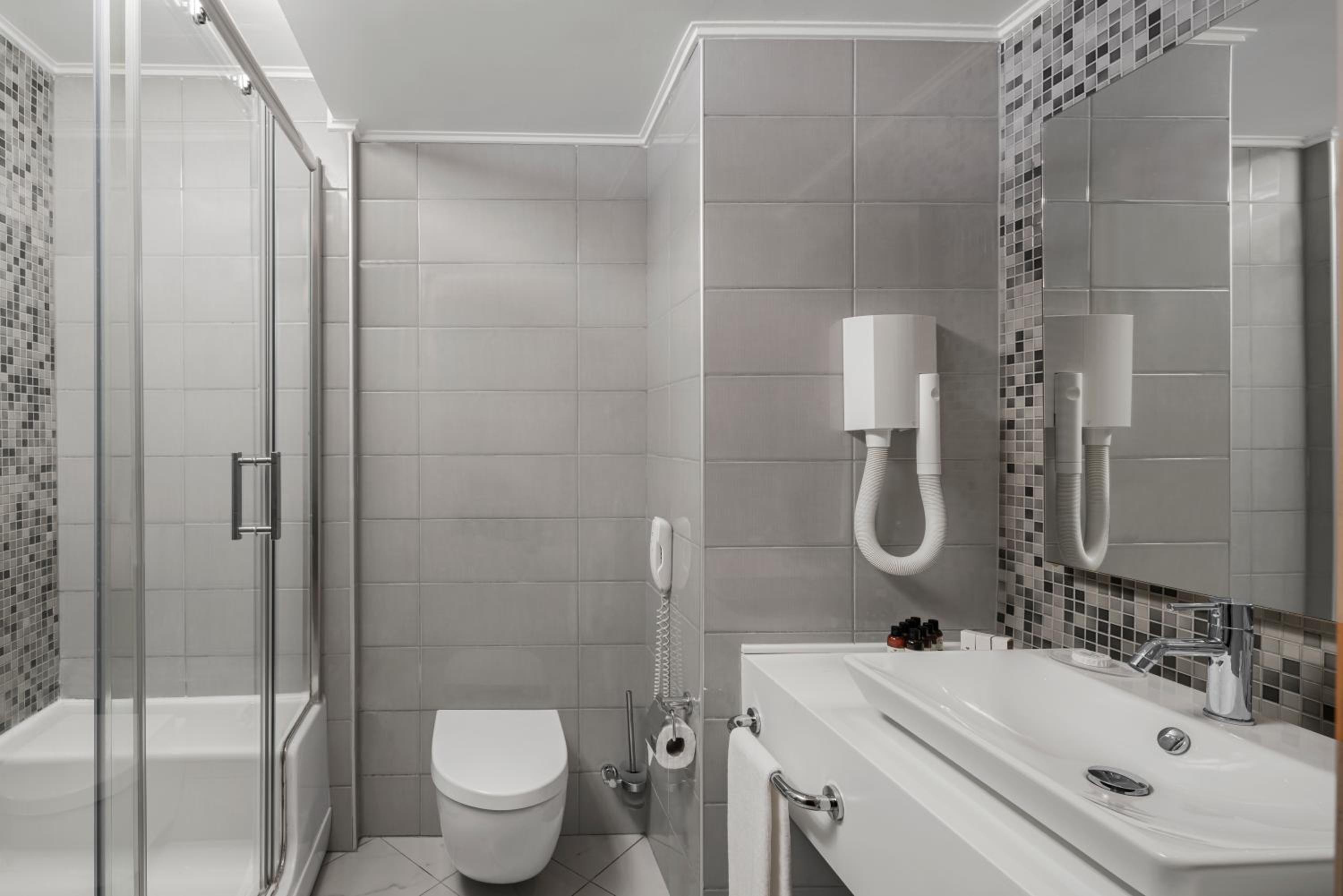 Standard Sea View For 2 Adults + 2 Kids