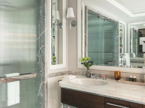 Park View Corner Suite