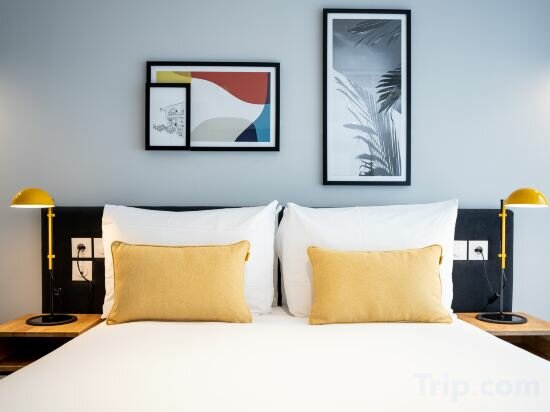 Studio Apartment Accessible