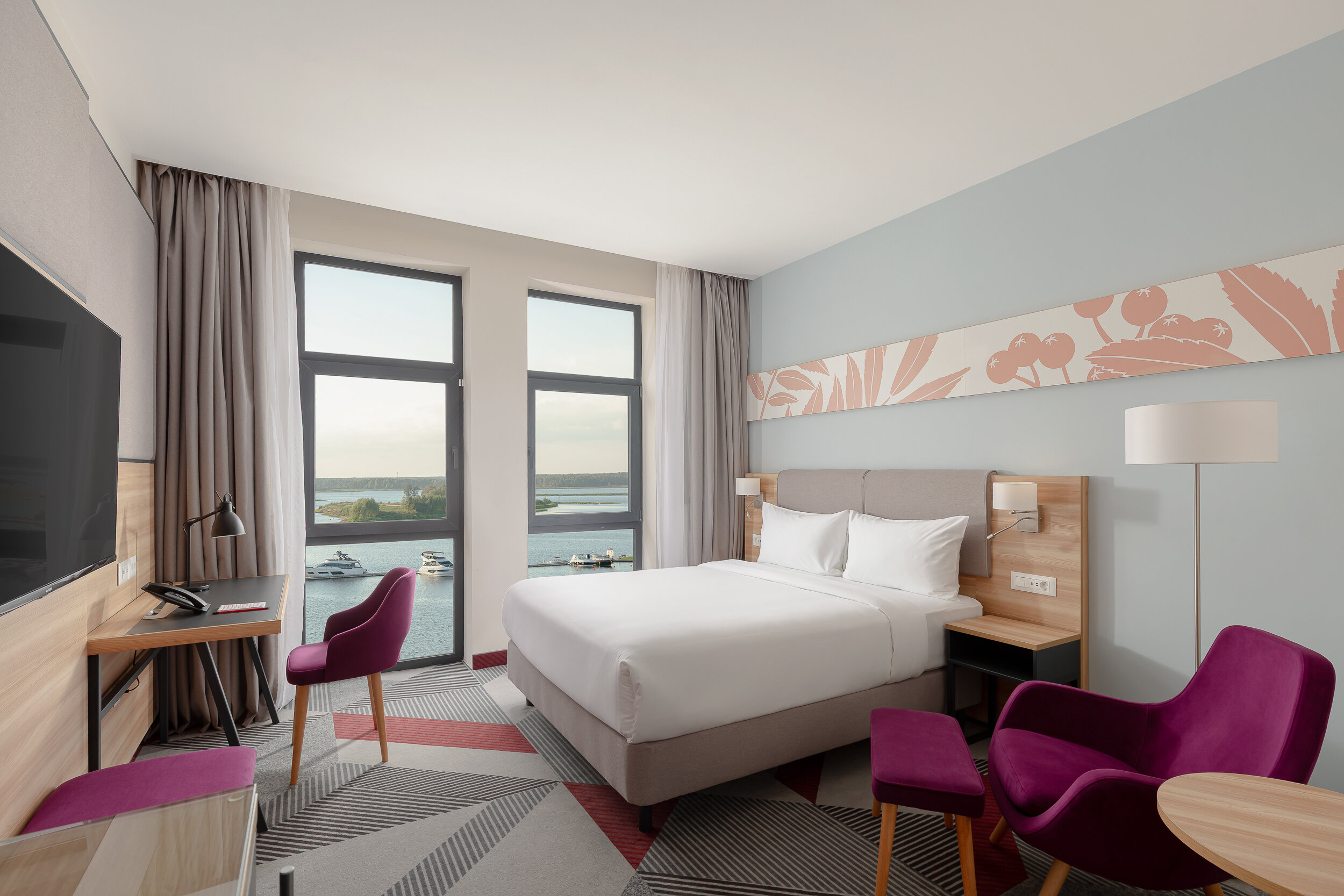 Стандартный номер с одной кроватью и видом на бухту