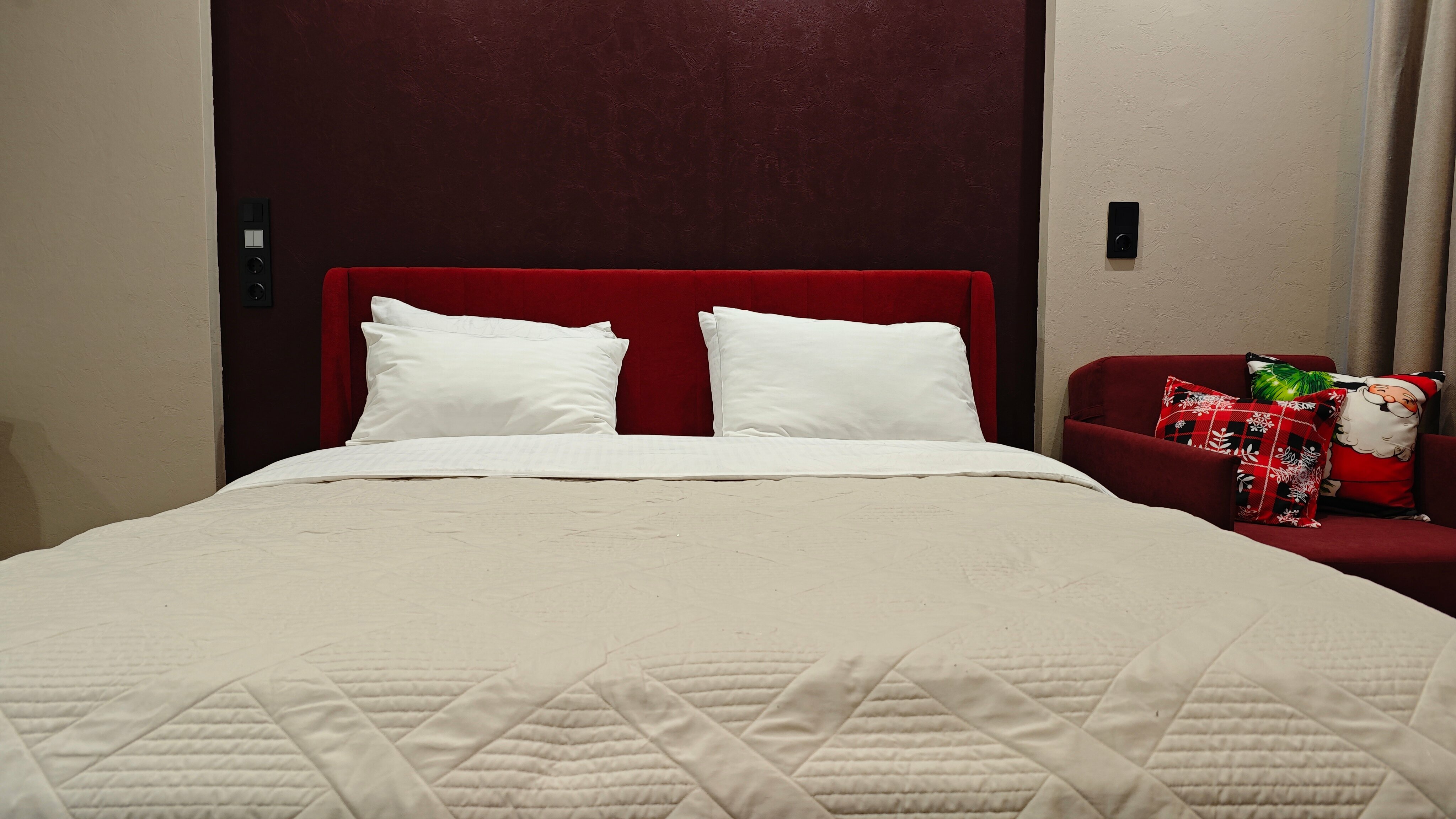 Номер-студия Делюкс с кроватью размера «queen-size»