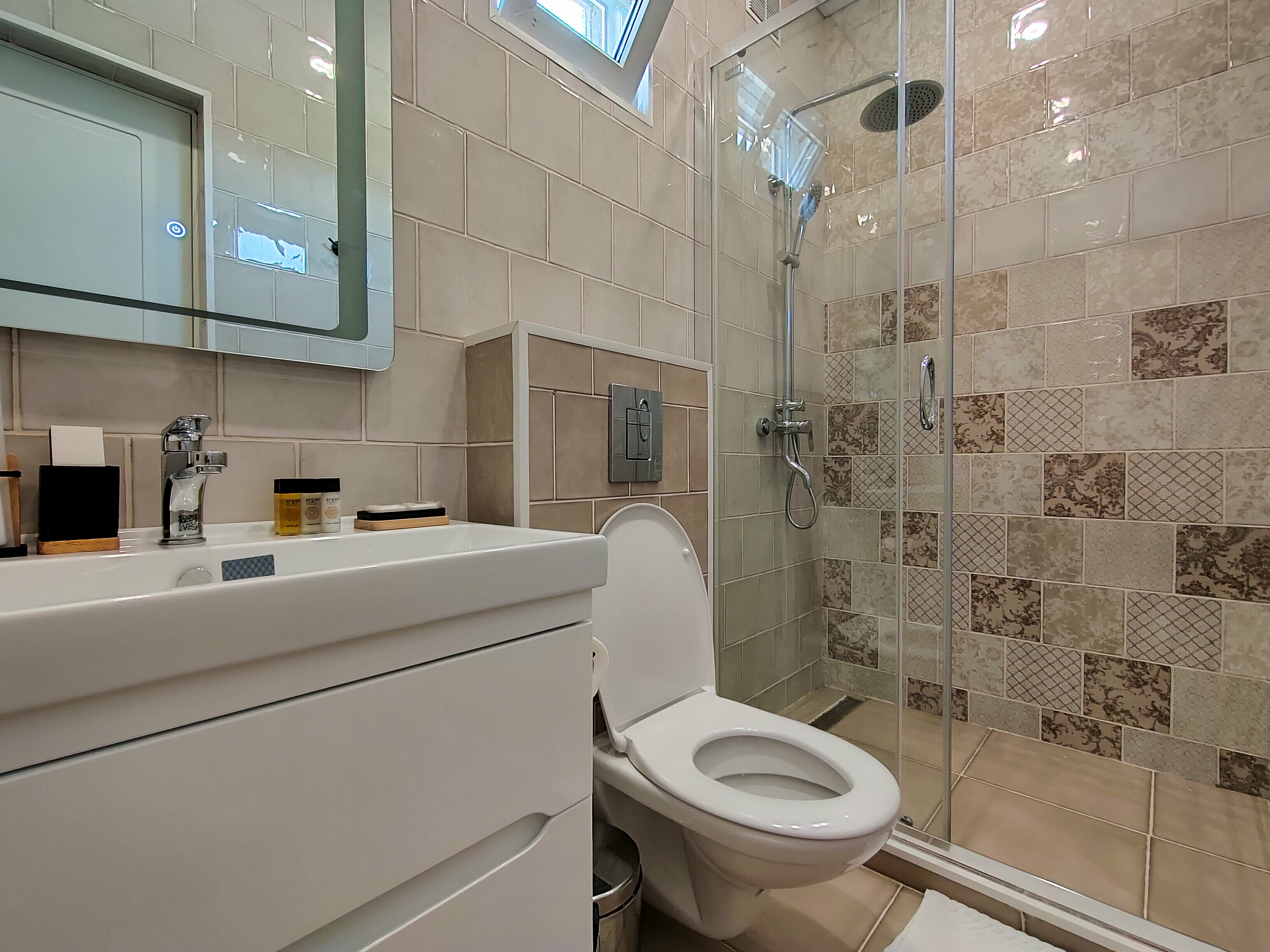 Suite Room с выходом на общую террасу