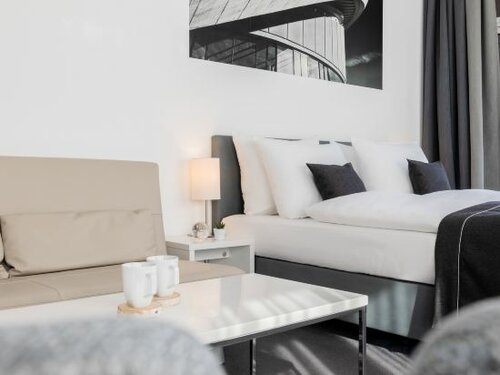 Premium King Room With Sofa Bed And Bath в Garner Hotel Berlin - Gendarmenmarkt 