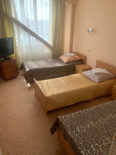 Кровать в общем 6-местном номере