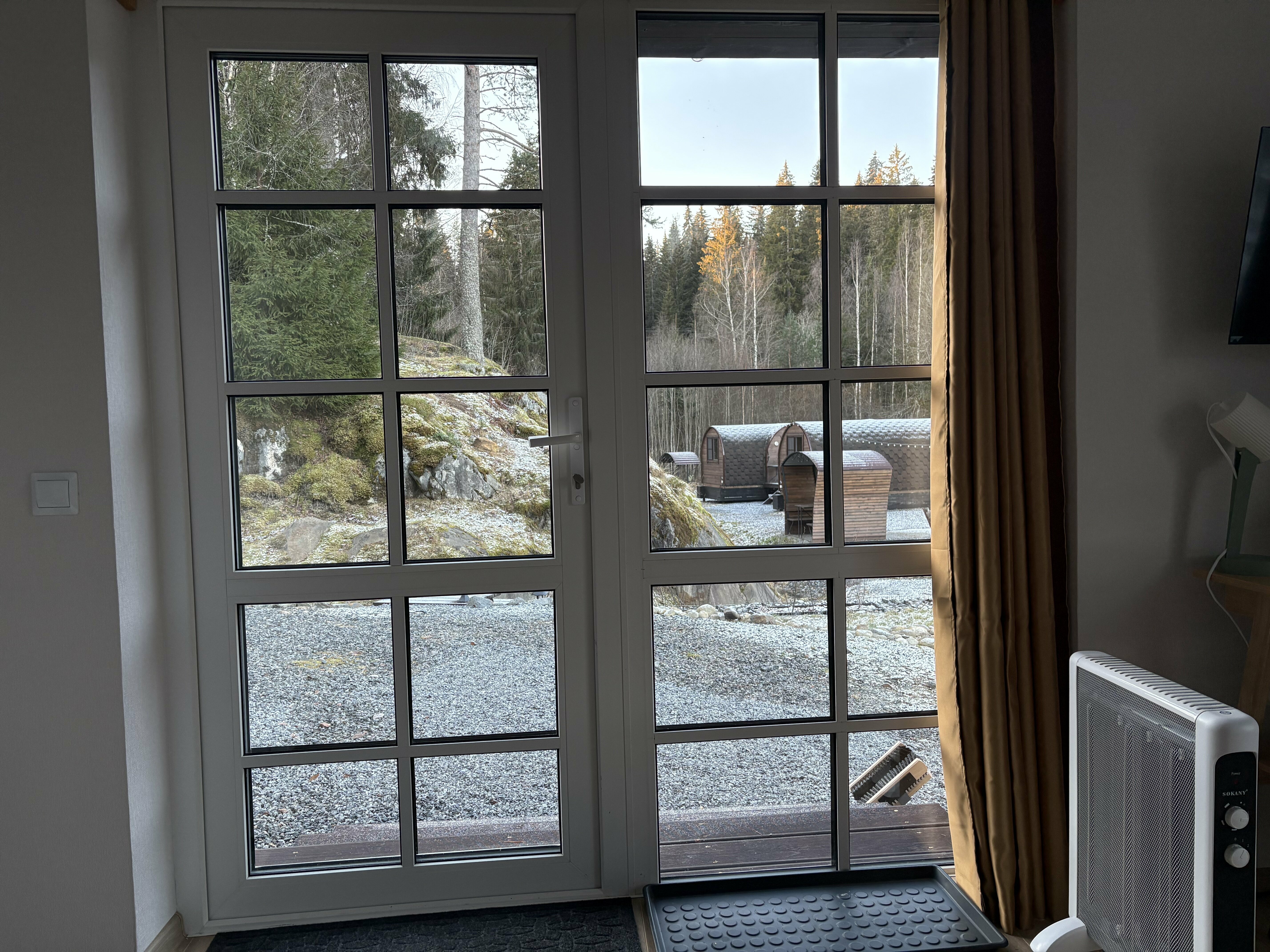 Студия-комфорт в загородном доме с видом на лес