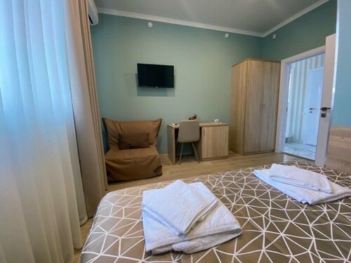 Стандартный номер с окном  и двуспальной кроватью