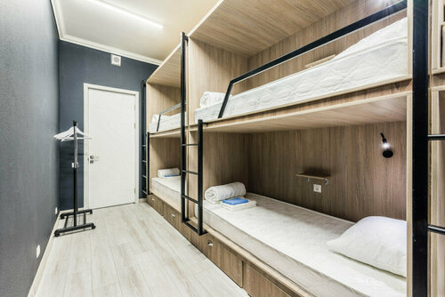 Общий номер для женщин с 6 кроватями в Рус Театральная