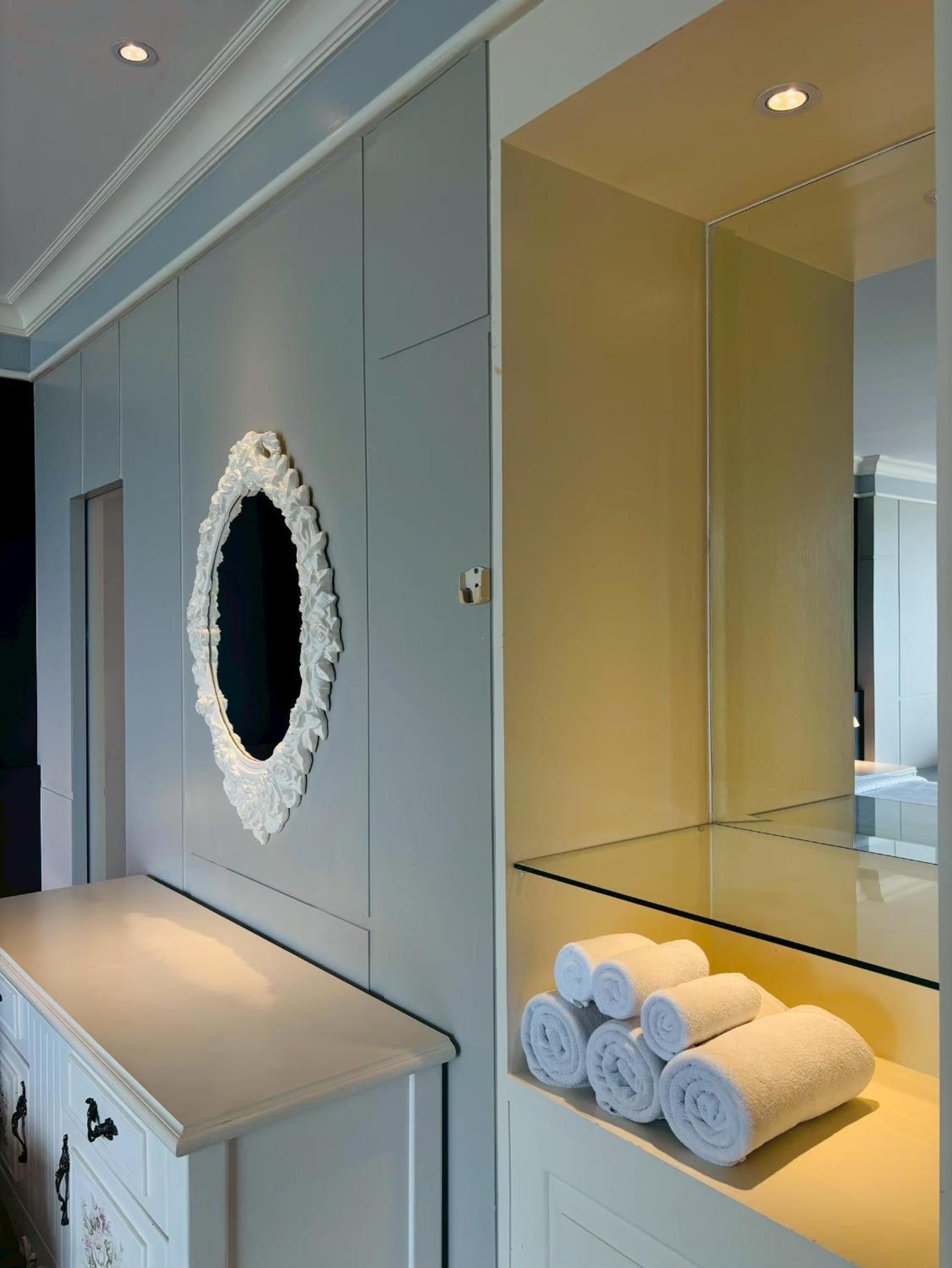 Deluxe Triple Room with Sea View
