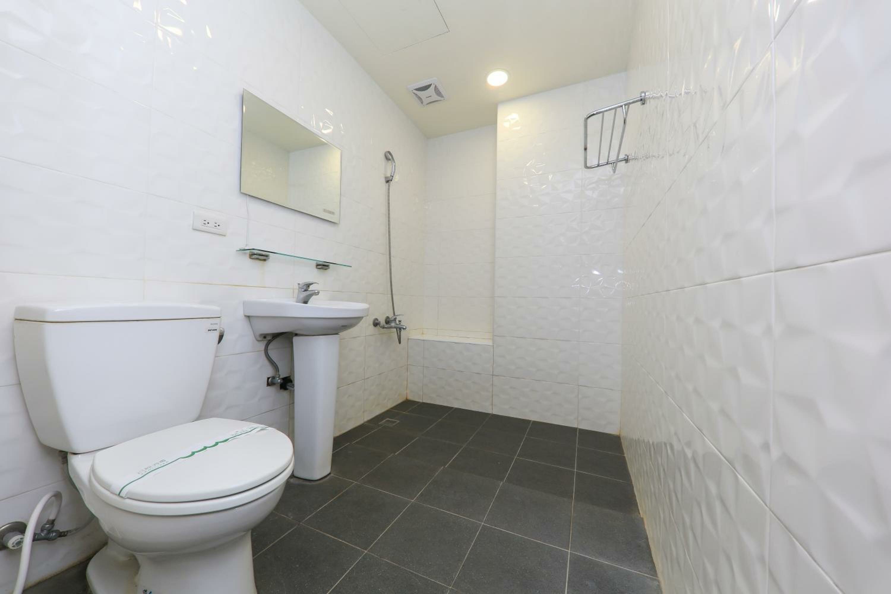 Economy Quadruple Room