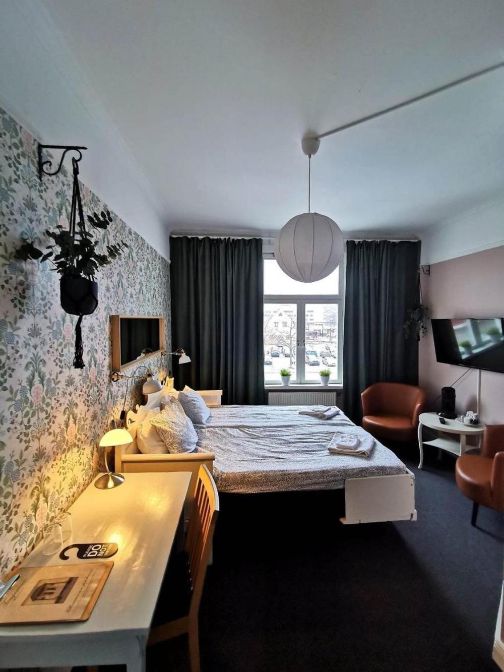 Double or Twin Room with Bathroom