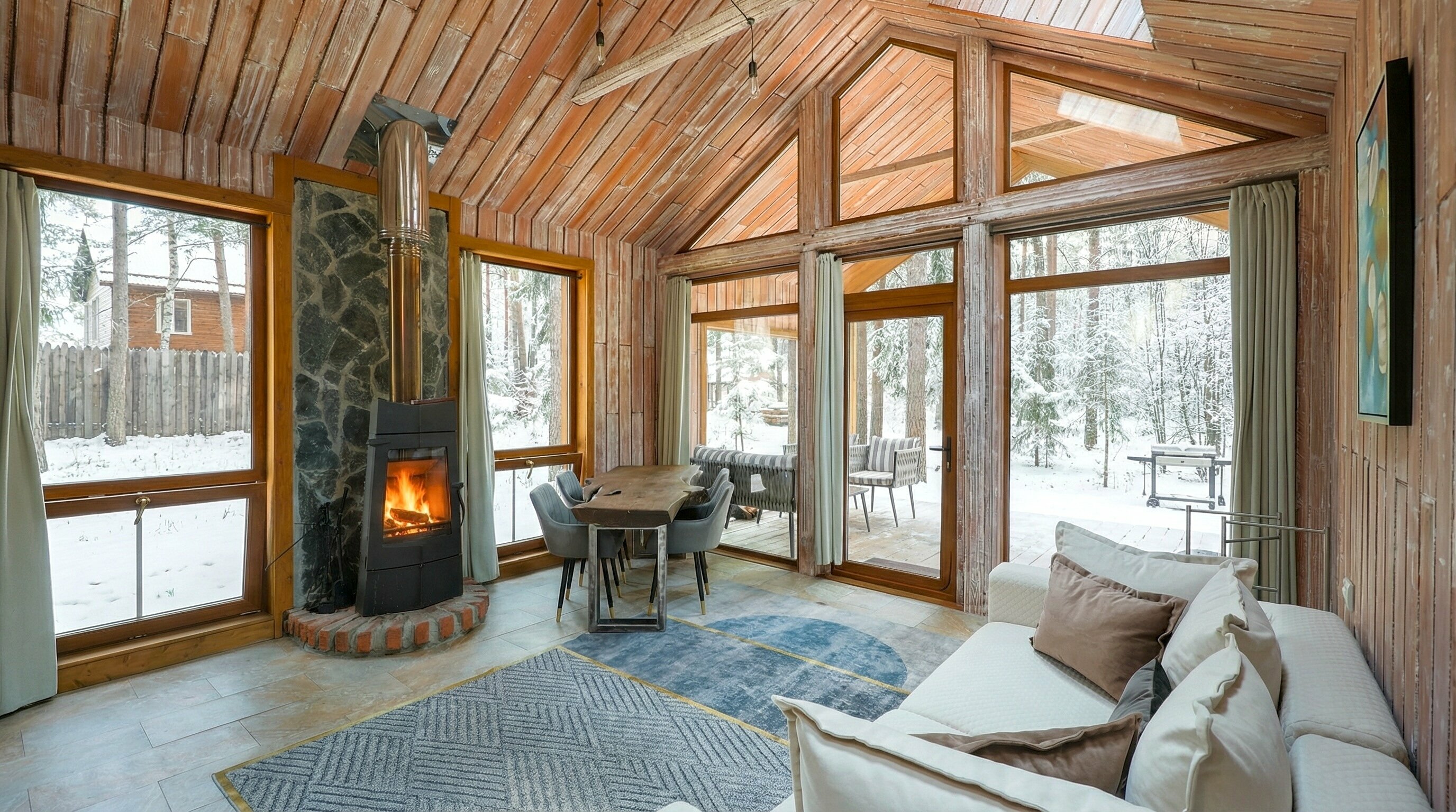 Коттедж с видом на озеро