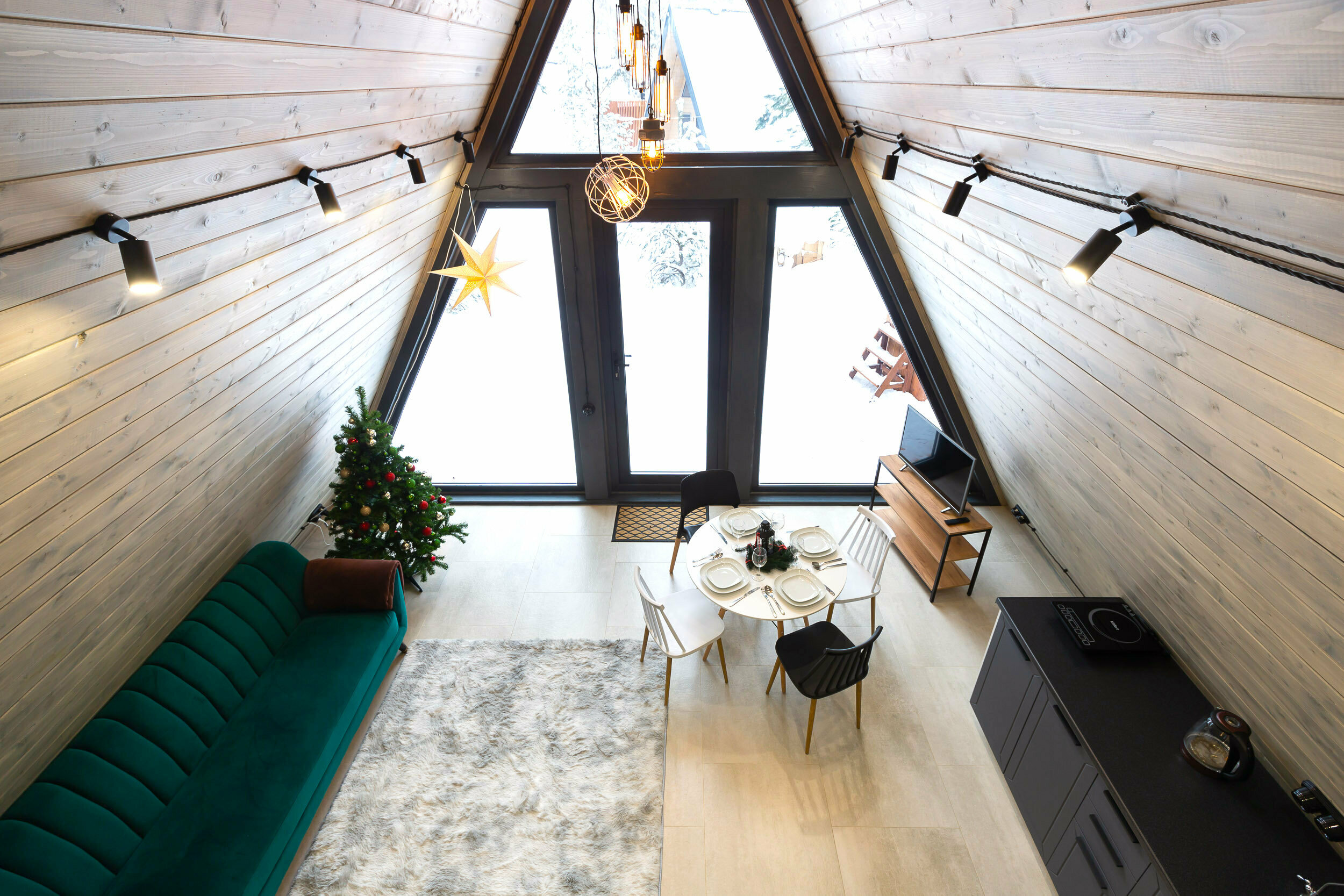 Коттедж с видом на лес