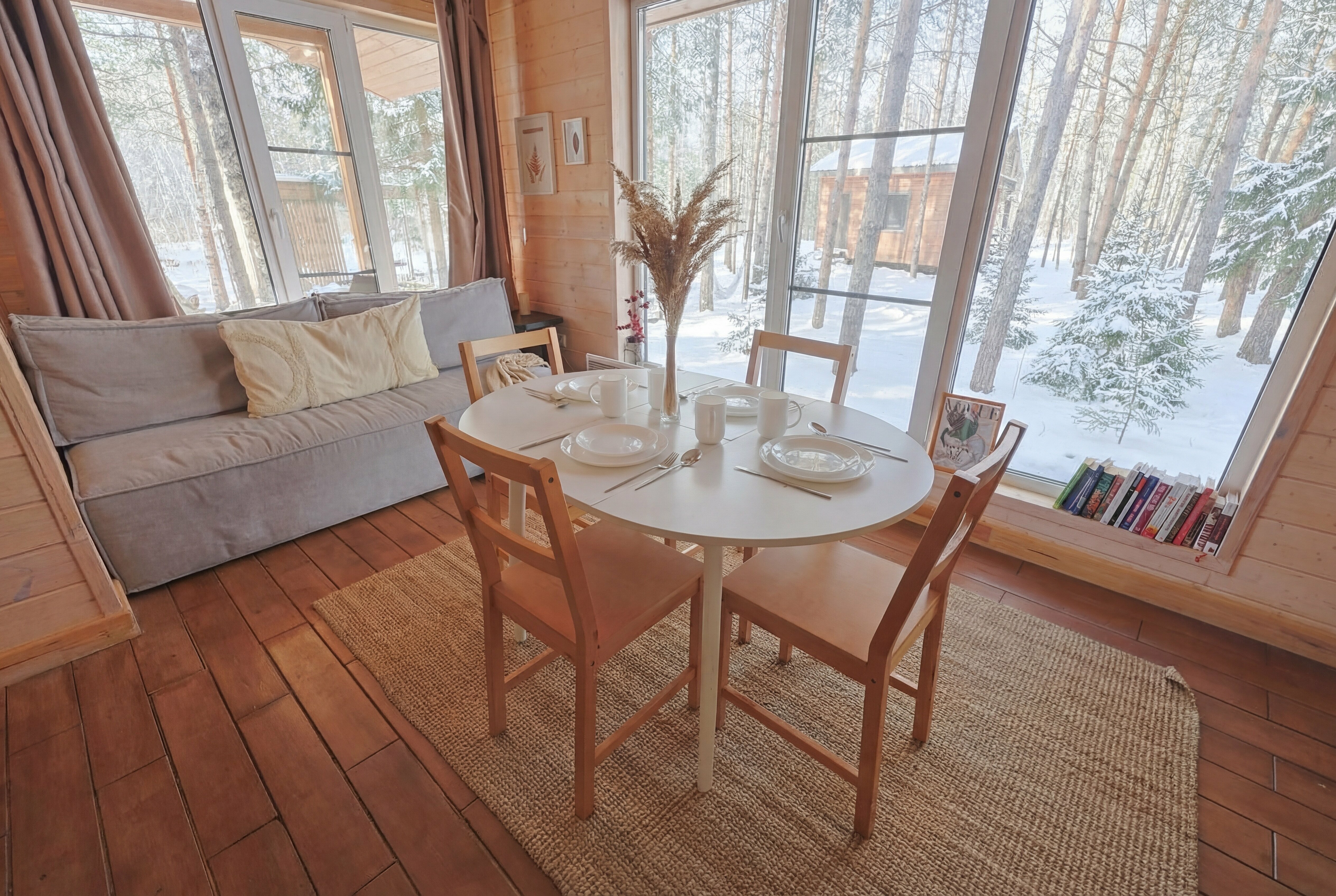 Коттедж с видом на лес