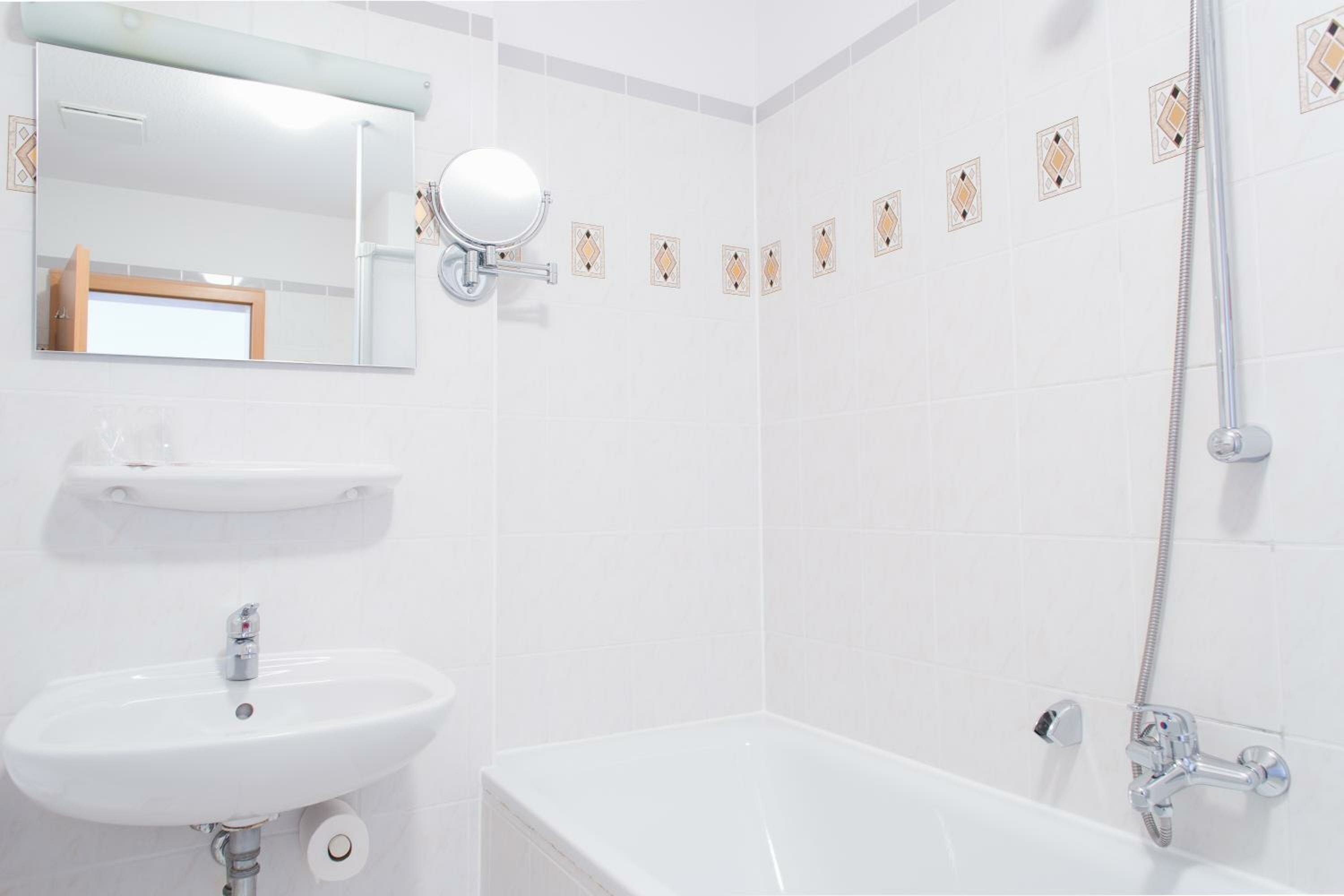 Apartment (2 Adults)