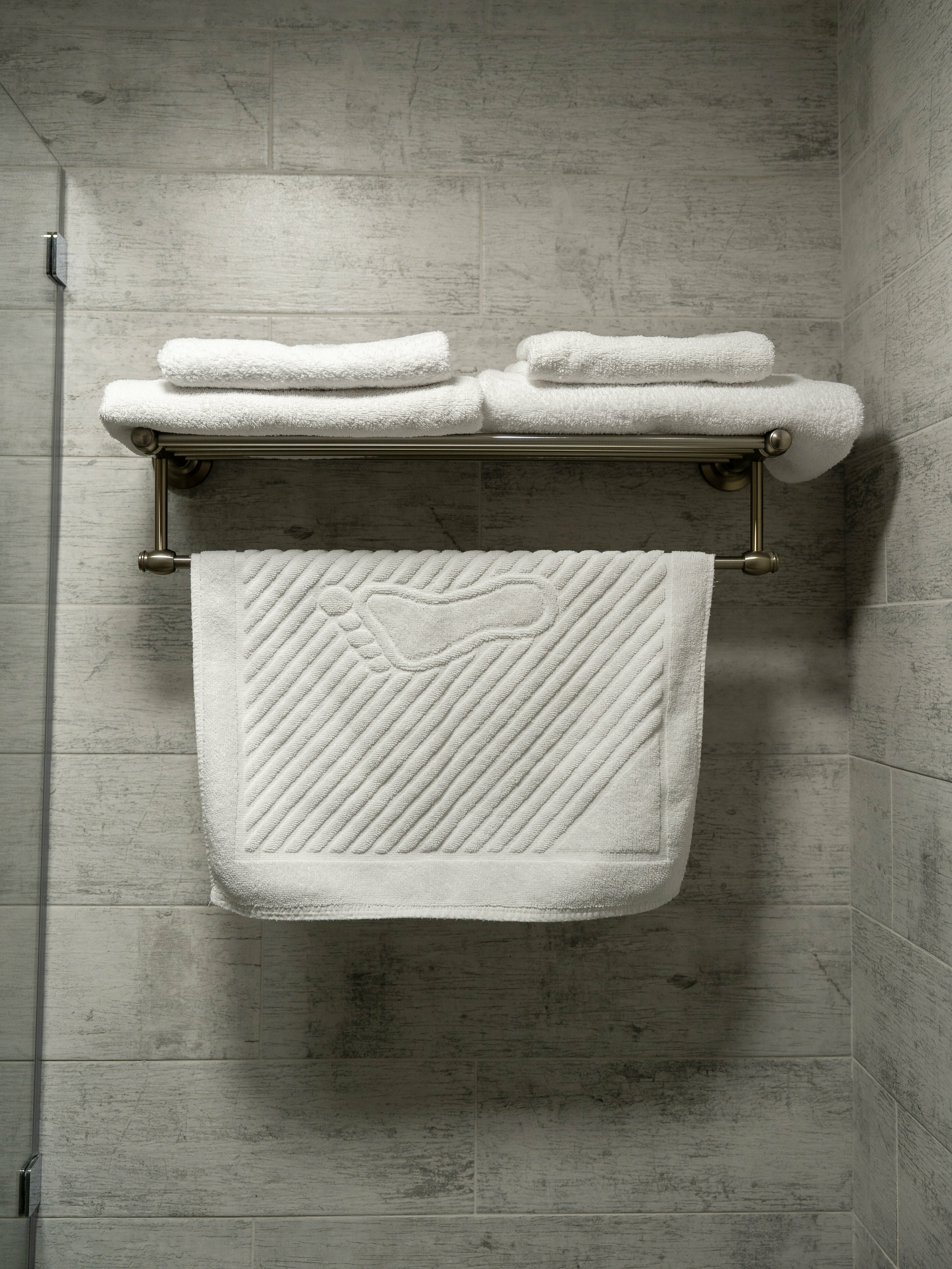 Двухместный с панорамным видом на горы | 3  — этаж |