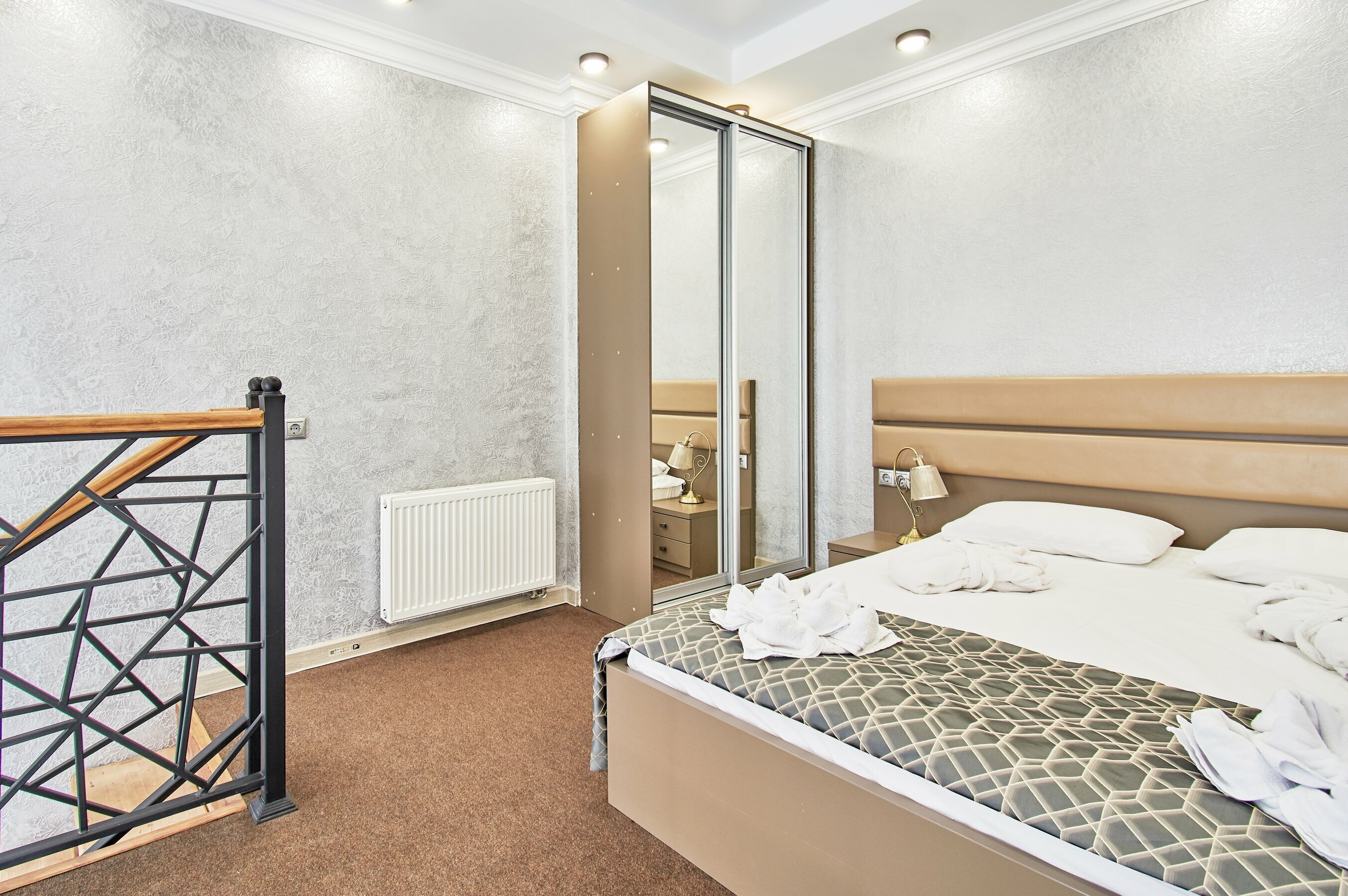 Двухуровневый четырехместный номер