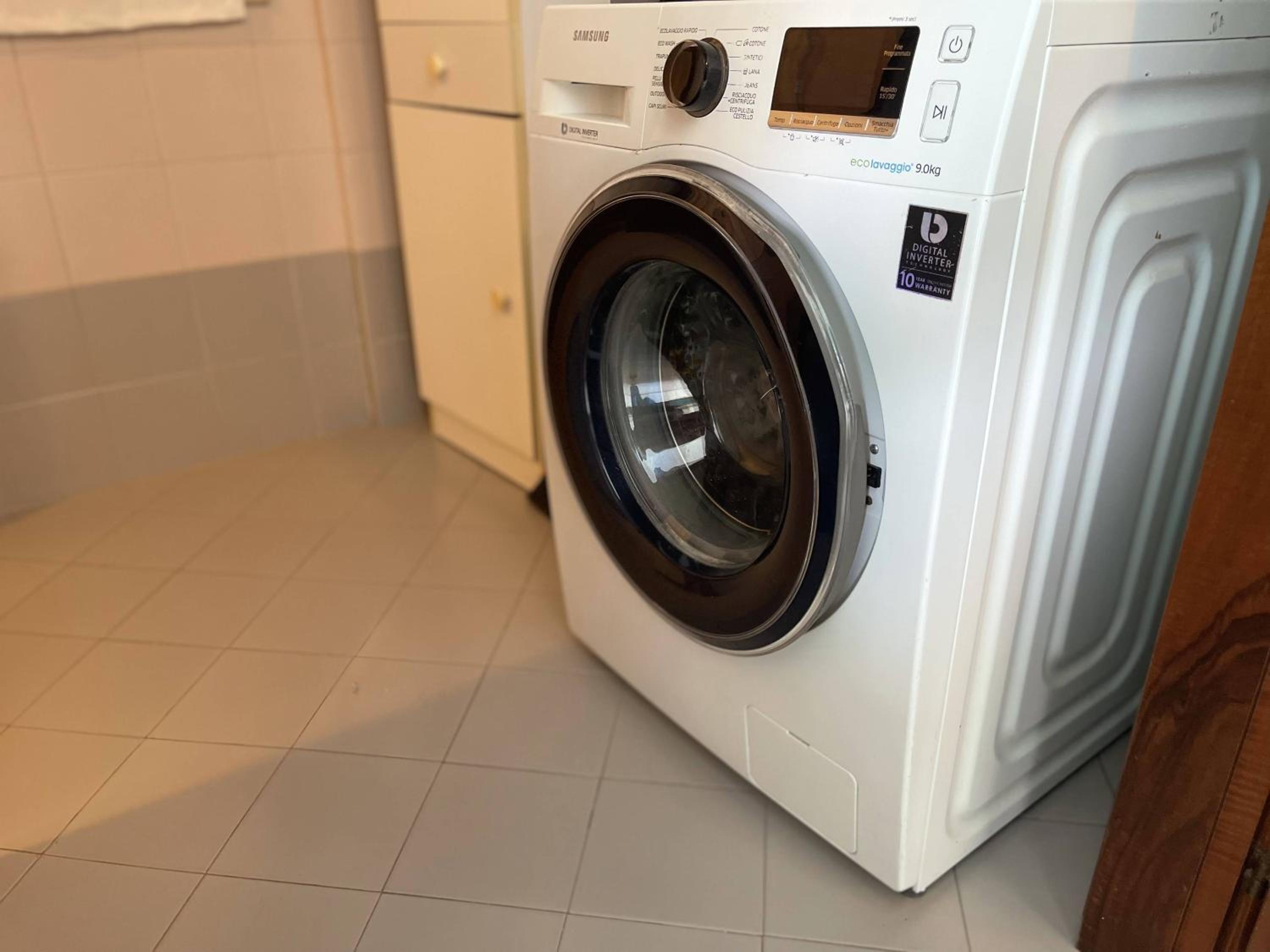 One Bedroom Apartment with Terrace and partial Sea View