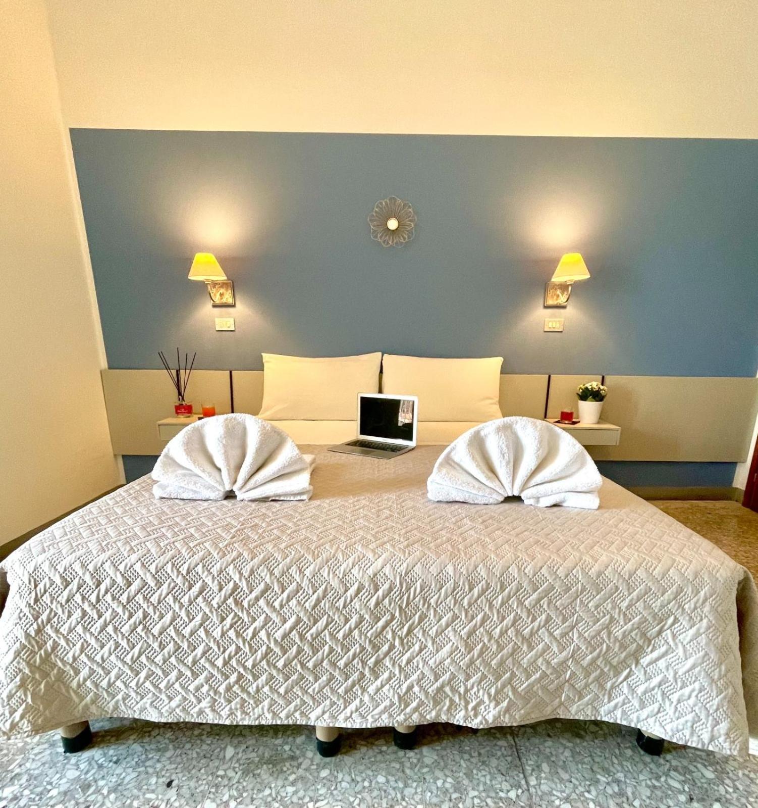 Quadruple Room with Private Bathroom